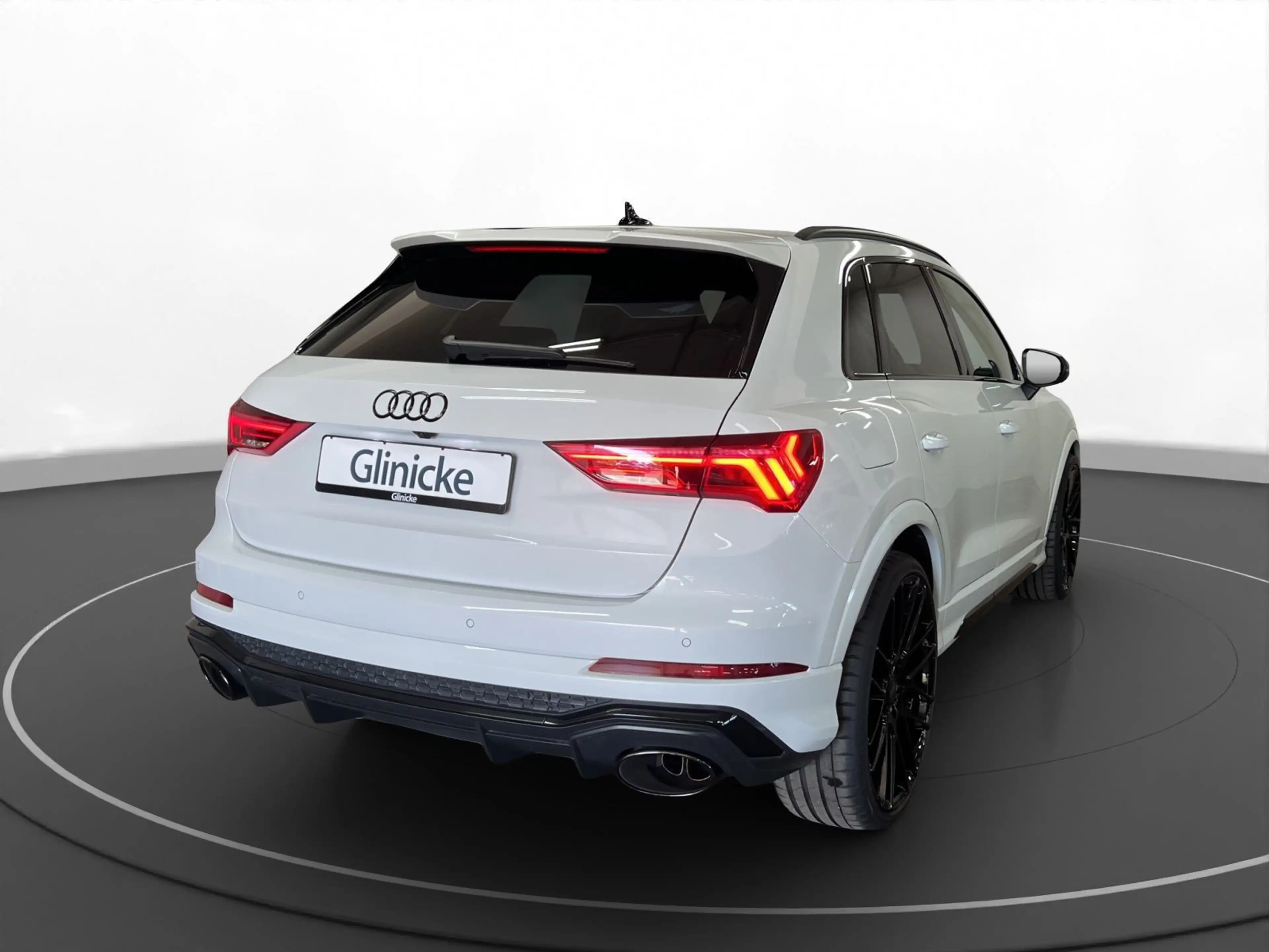 Audi RS Q3 2.5 TFSI qu. AHK LM 22" LED Nappa 360 — photo 4