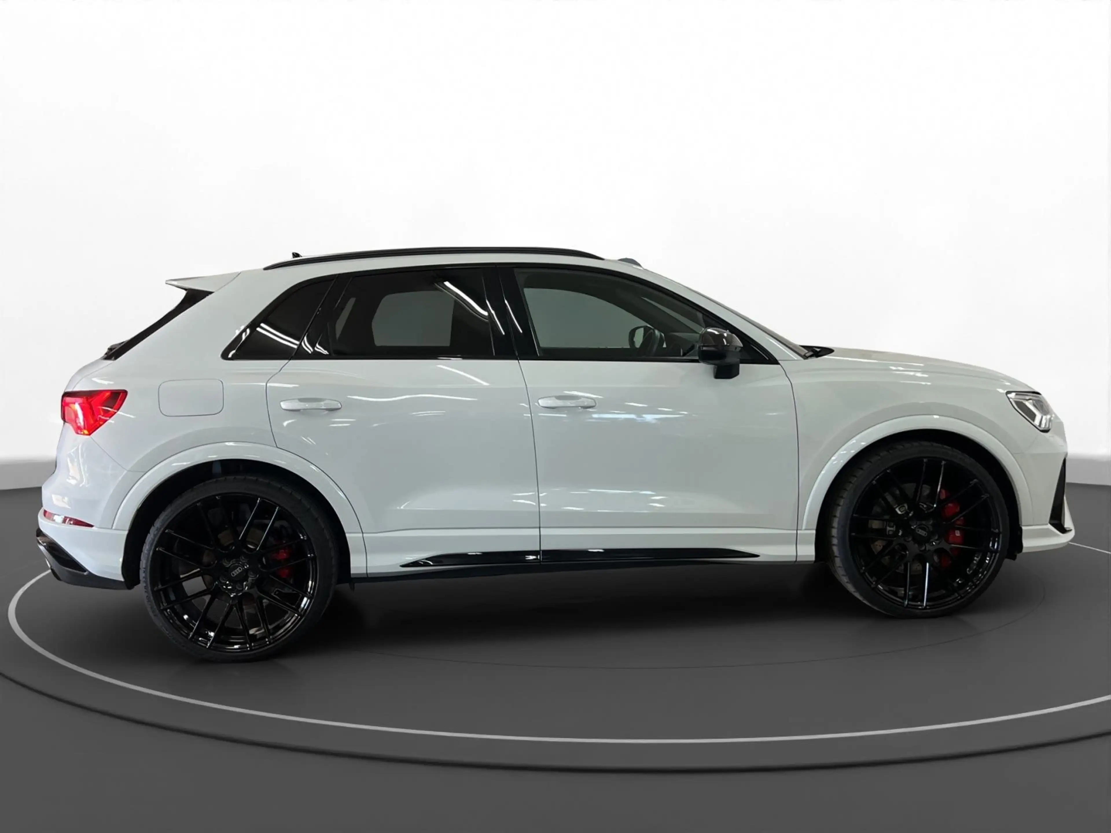 Audi RS Q3 2.5 TFSI qu. AHK LM 22" LED Nappa 360 — photo 5