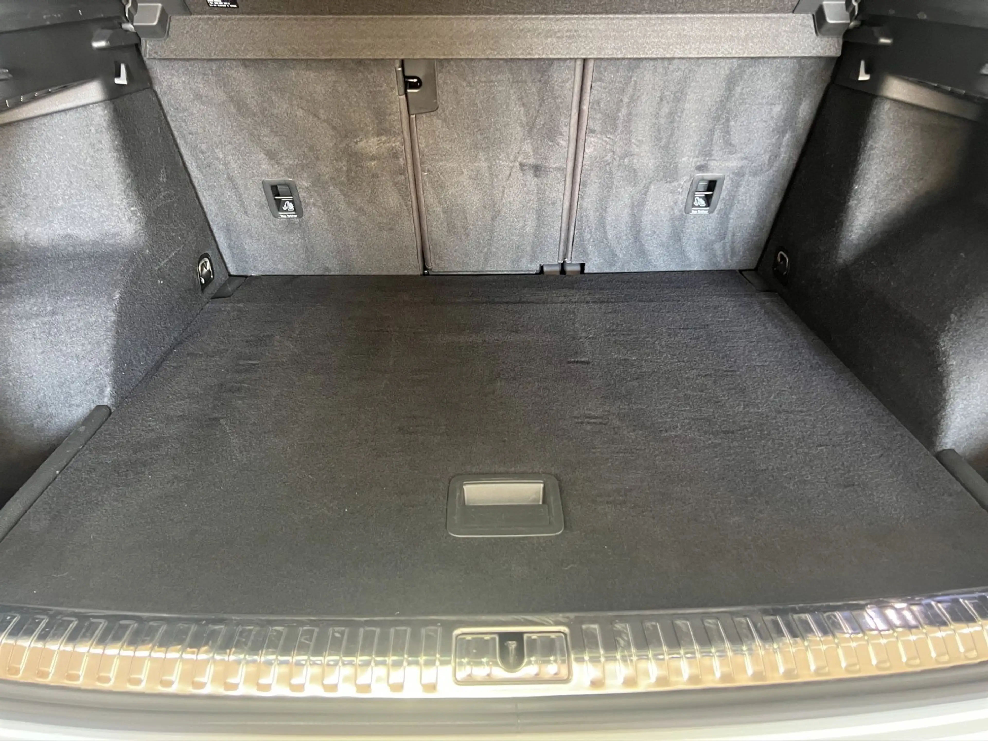 Audi RS Q3 2.5 TFSI qu. AHK LM 22" LED Nappa 360 — photo 22
