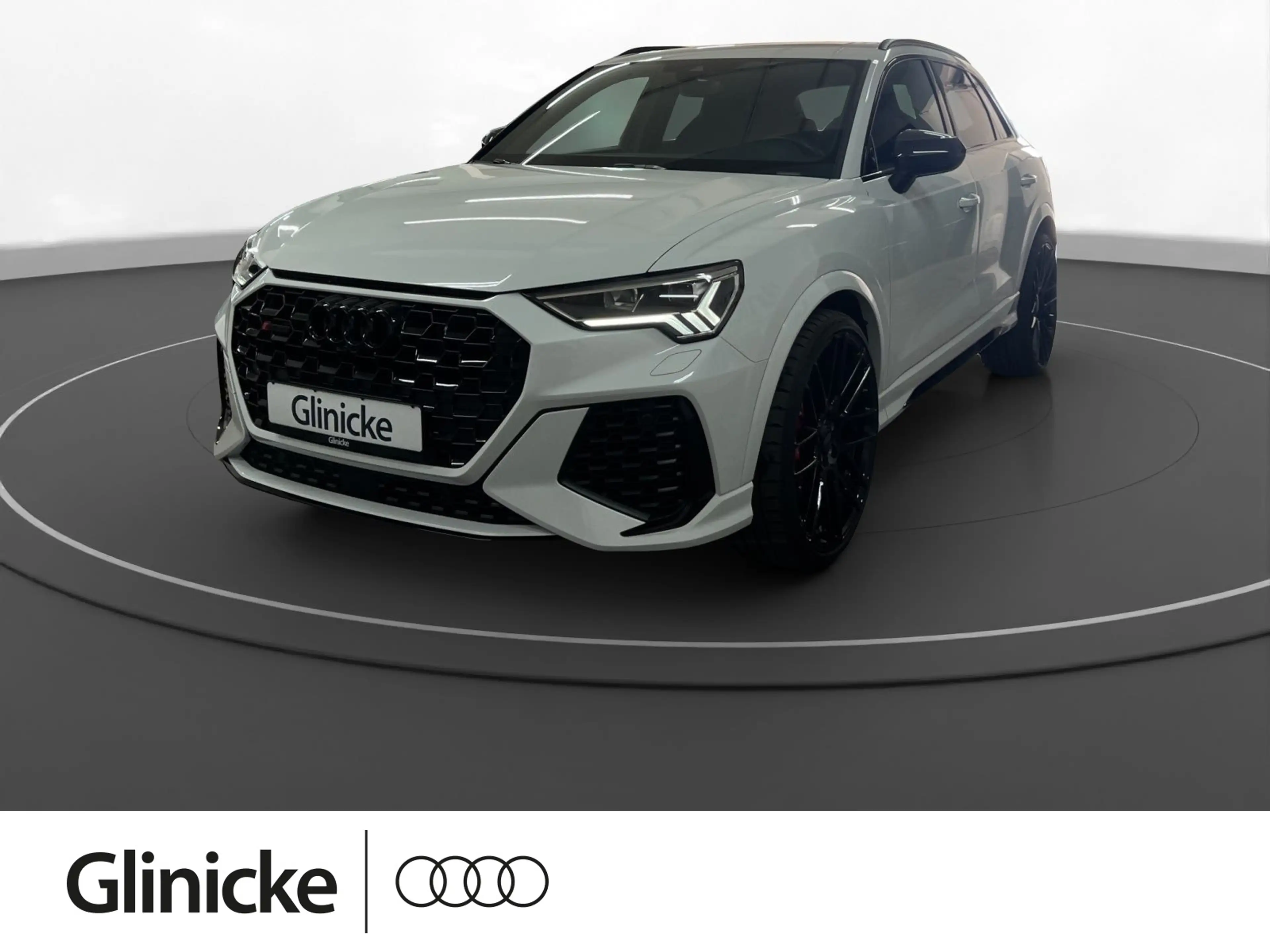 Audi RS Q3 2.5 TFSI qu. AHK LM 22" LED Nappa 360