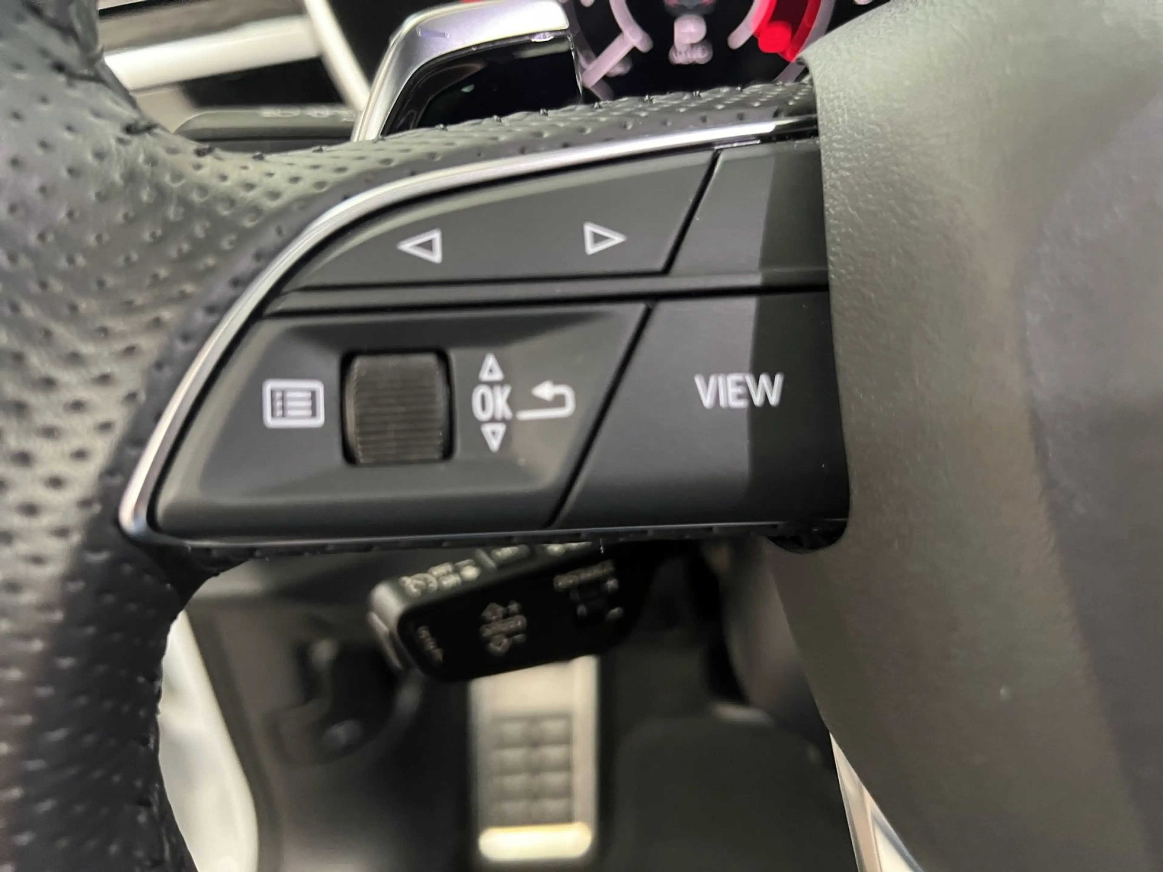 Audi RS Q3 2.5 TFSI qu. AHK LM 22" LED Nappa 360 — photo 23