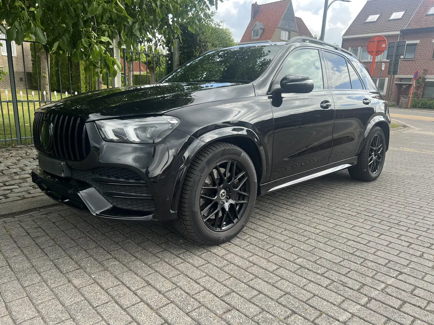 Mercedes-Benz GLE 350 de 4-Matic AMG Noir - 1