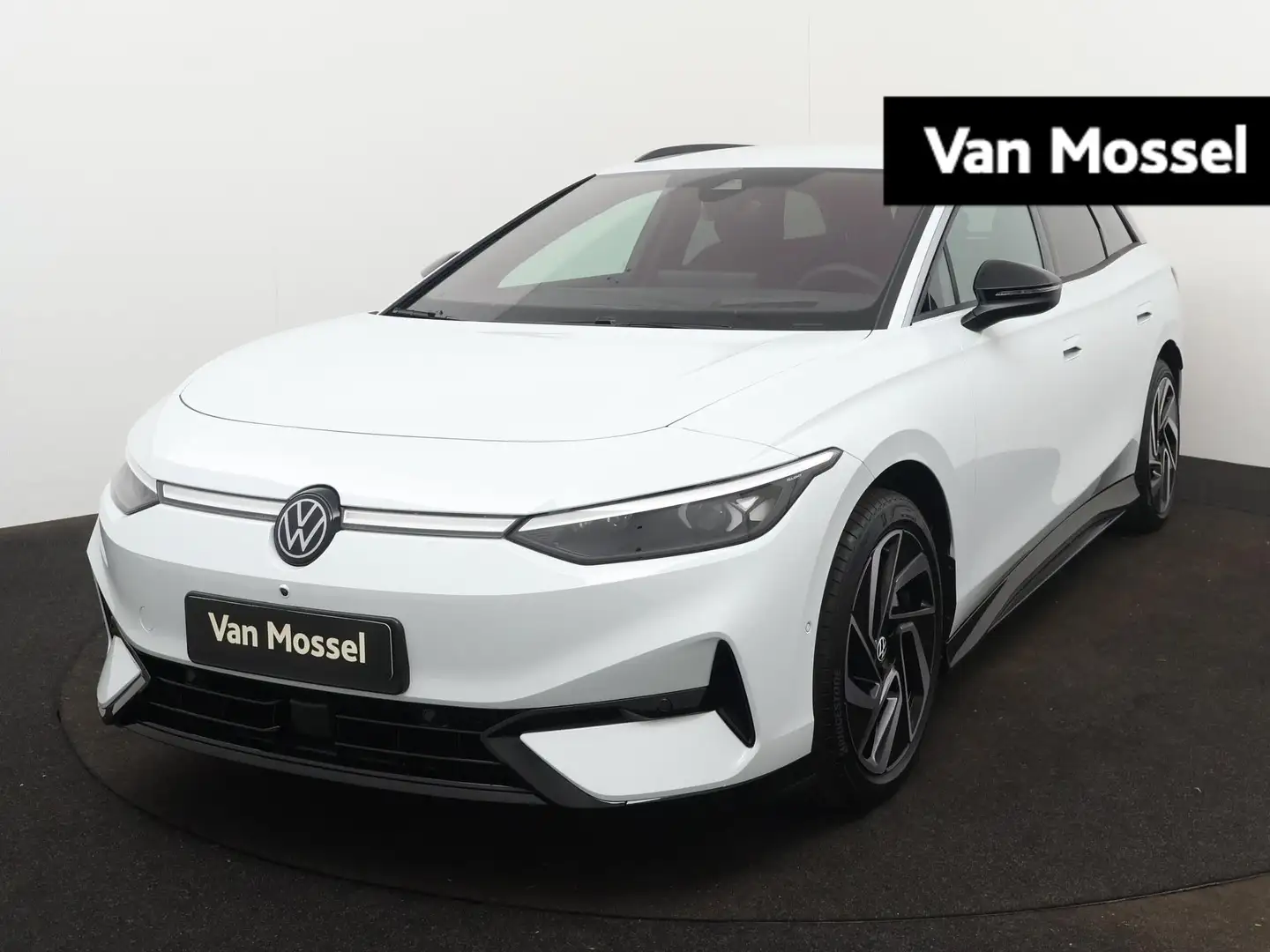 Volkswagen ID.7 Tourer Pro Business 77 kWh | Herwaardering | Head- Wit - 1