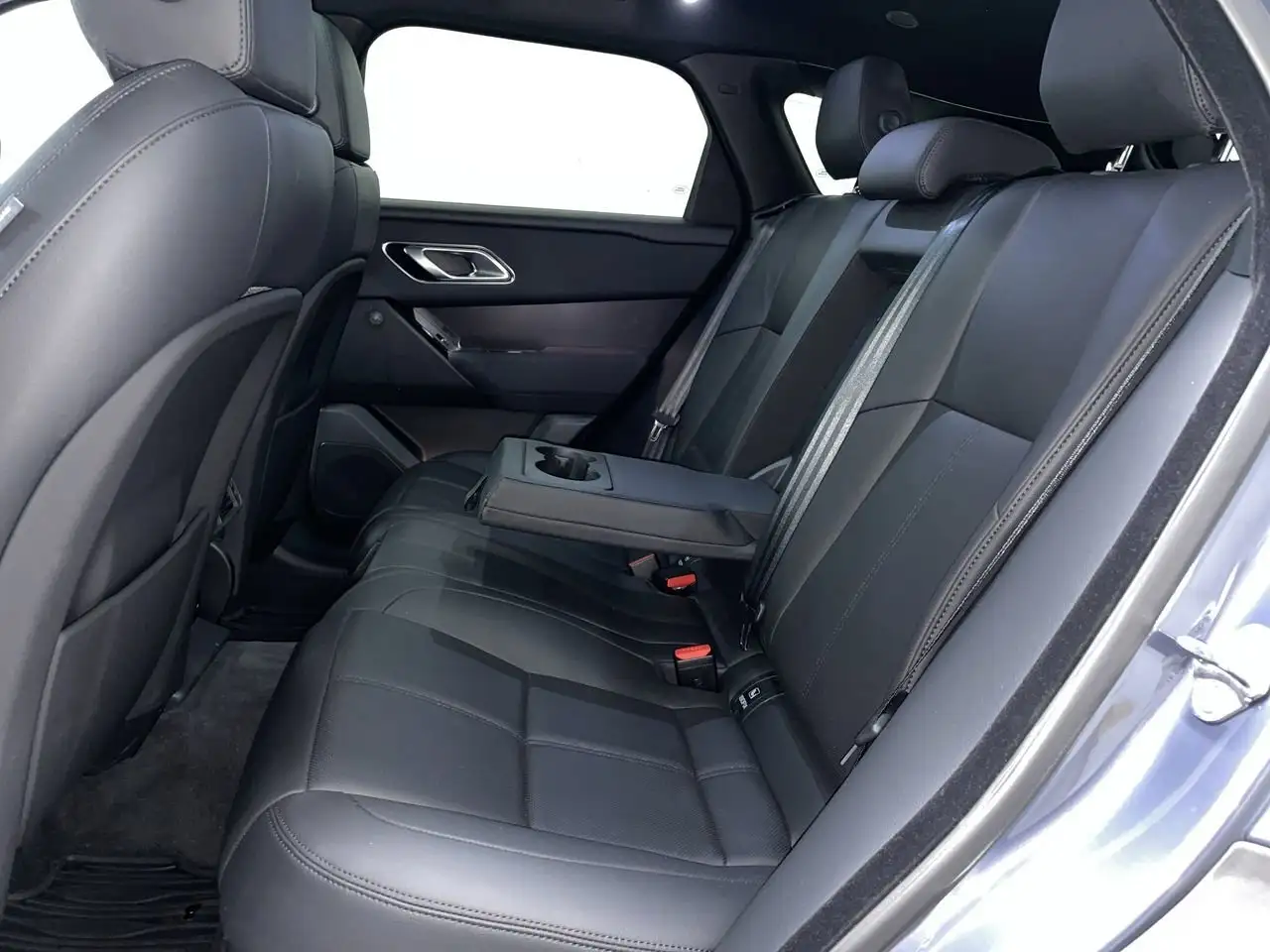 Land Rover Range Rover Velar снимка Land Rover Range Rover Velar