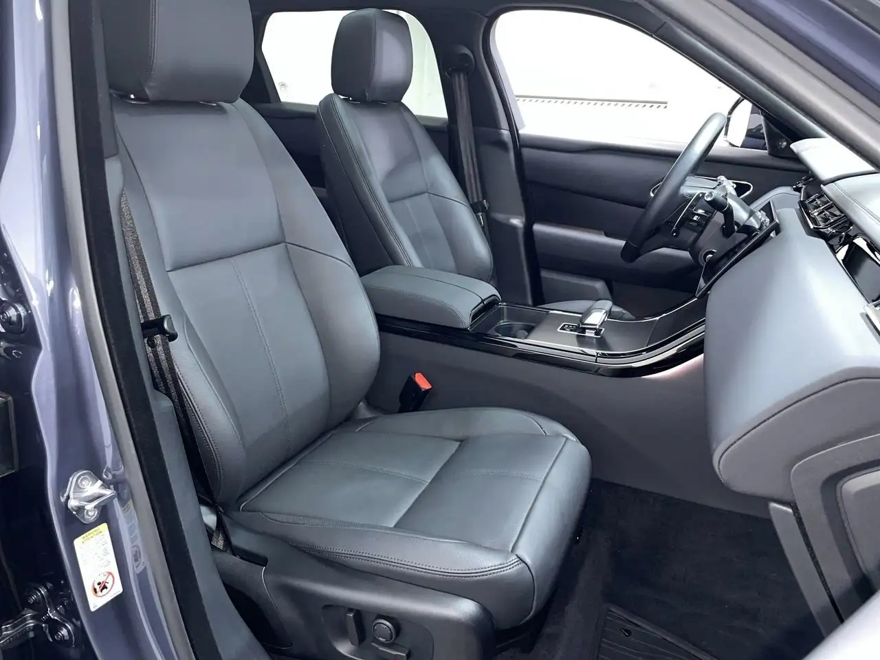 Land Rover Range Rover Velar снимка Land Rover Range Rover Velar