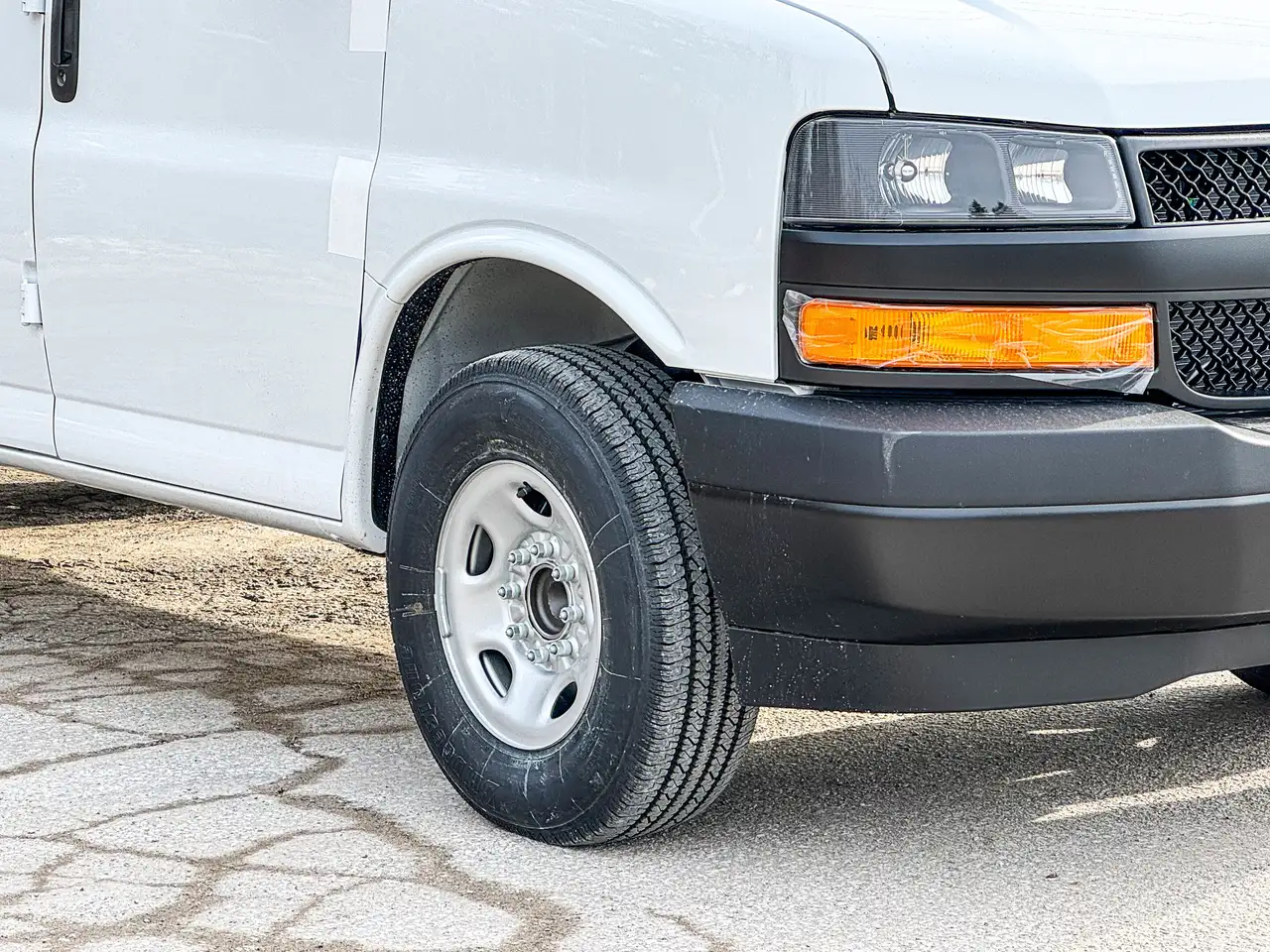 Chevrolet Express 3500 снимка Chevrolet Express 3500