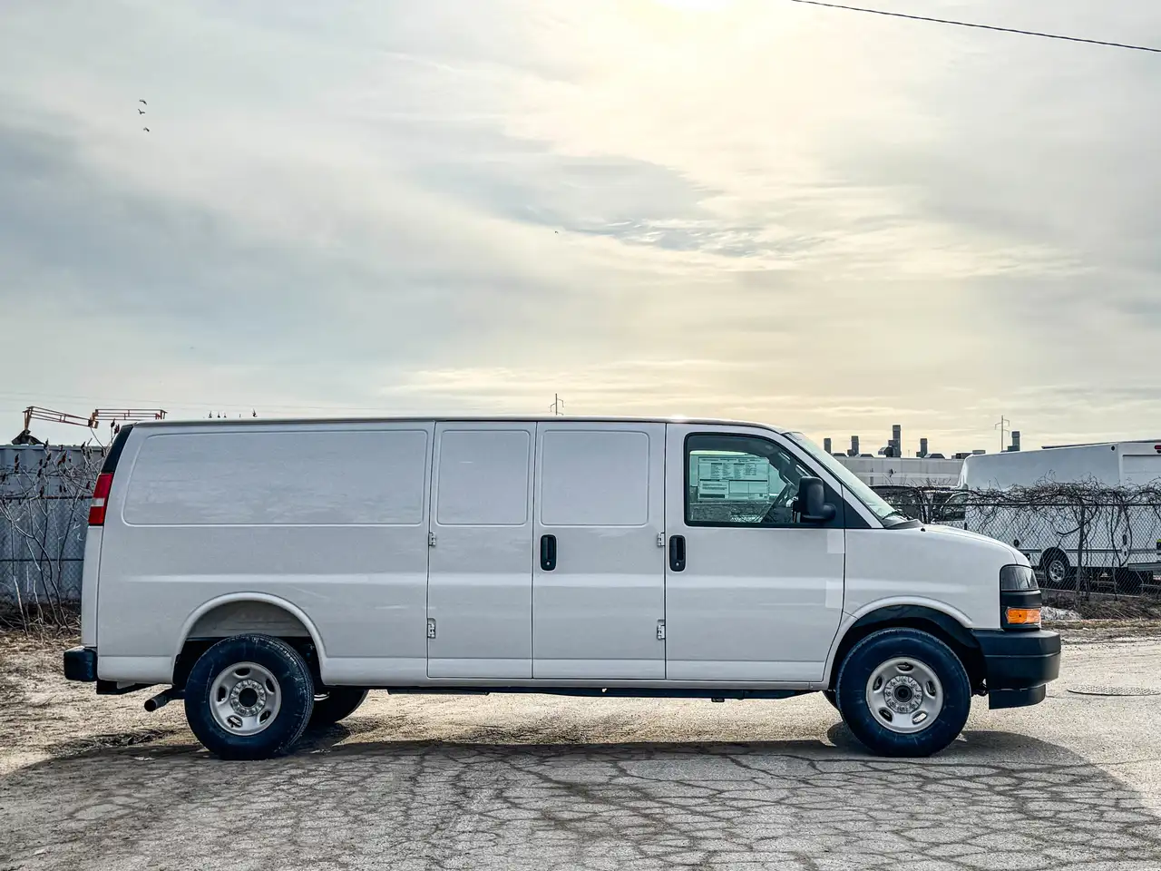 Chevrolet Express 3500 снимка Chevrolet Express 3500