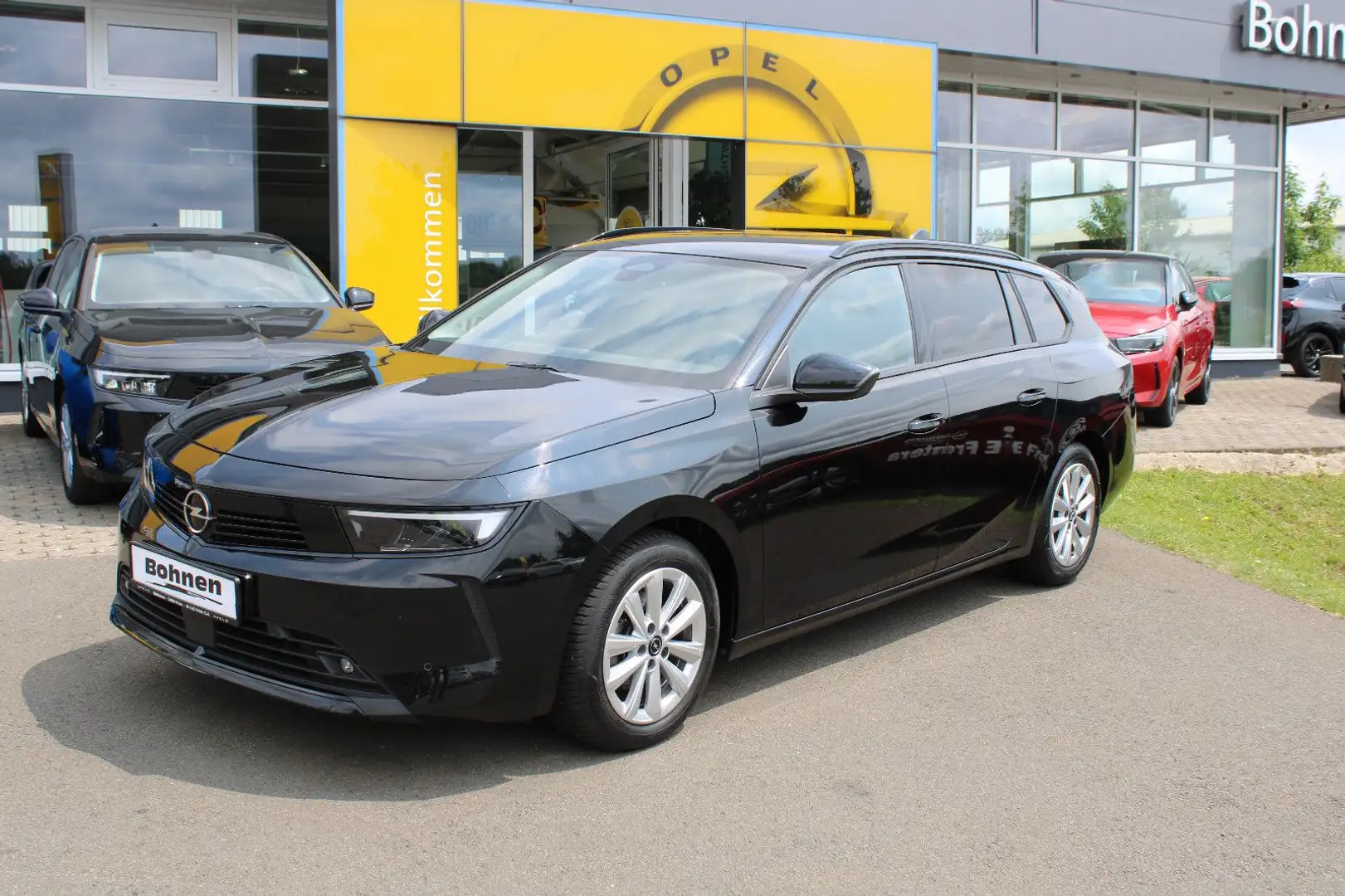 Opel Astra L ST Enjoy,Navi,Kamera 180,PDC,DAB Schwarz - 1