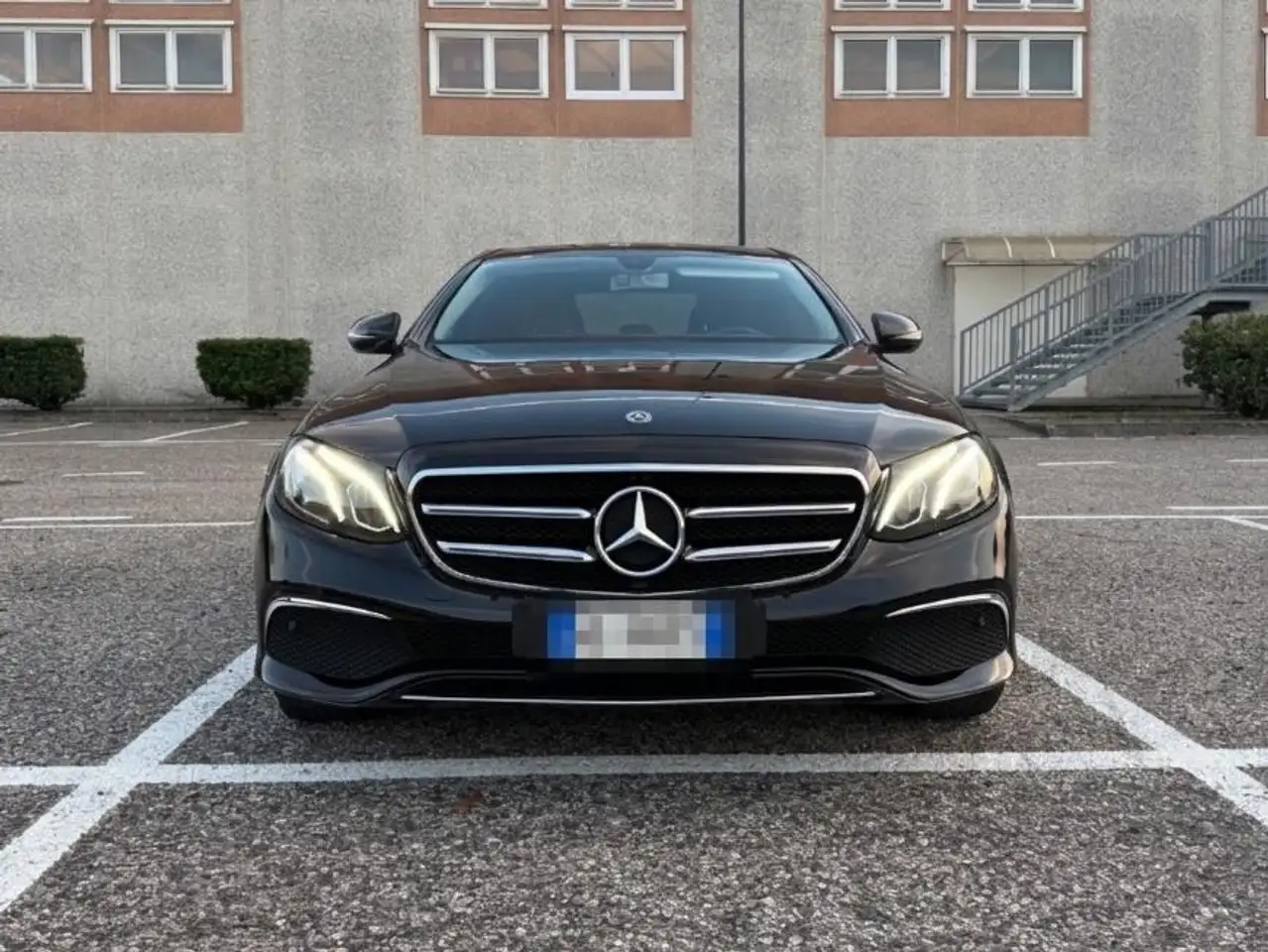 Mercedes-Benz E 220