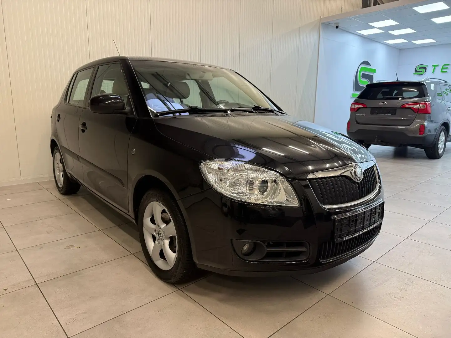 Skoda Fabia 1.4 Elegance / TEMPOMAT / ALUFELGEN Schwarz - 1