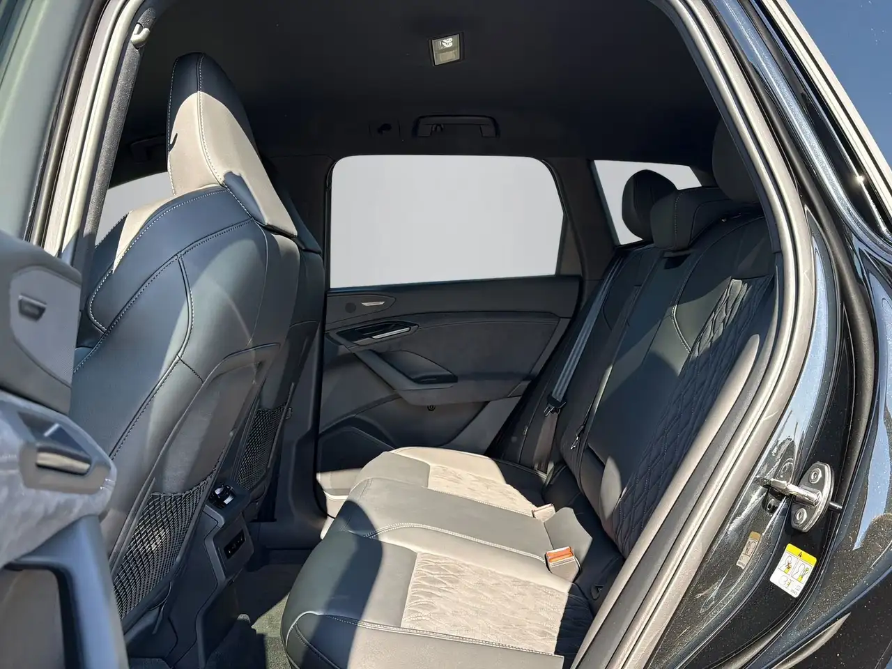 Audi Q6 e-tron performance TECH PLUS+AHK+PANO+BT+ 10