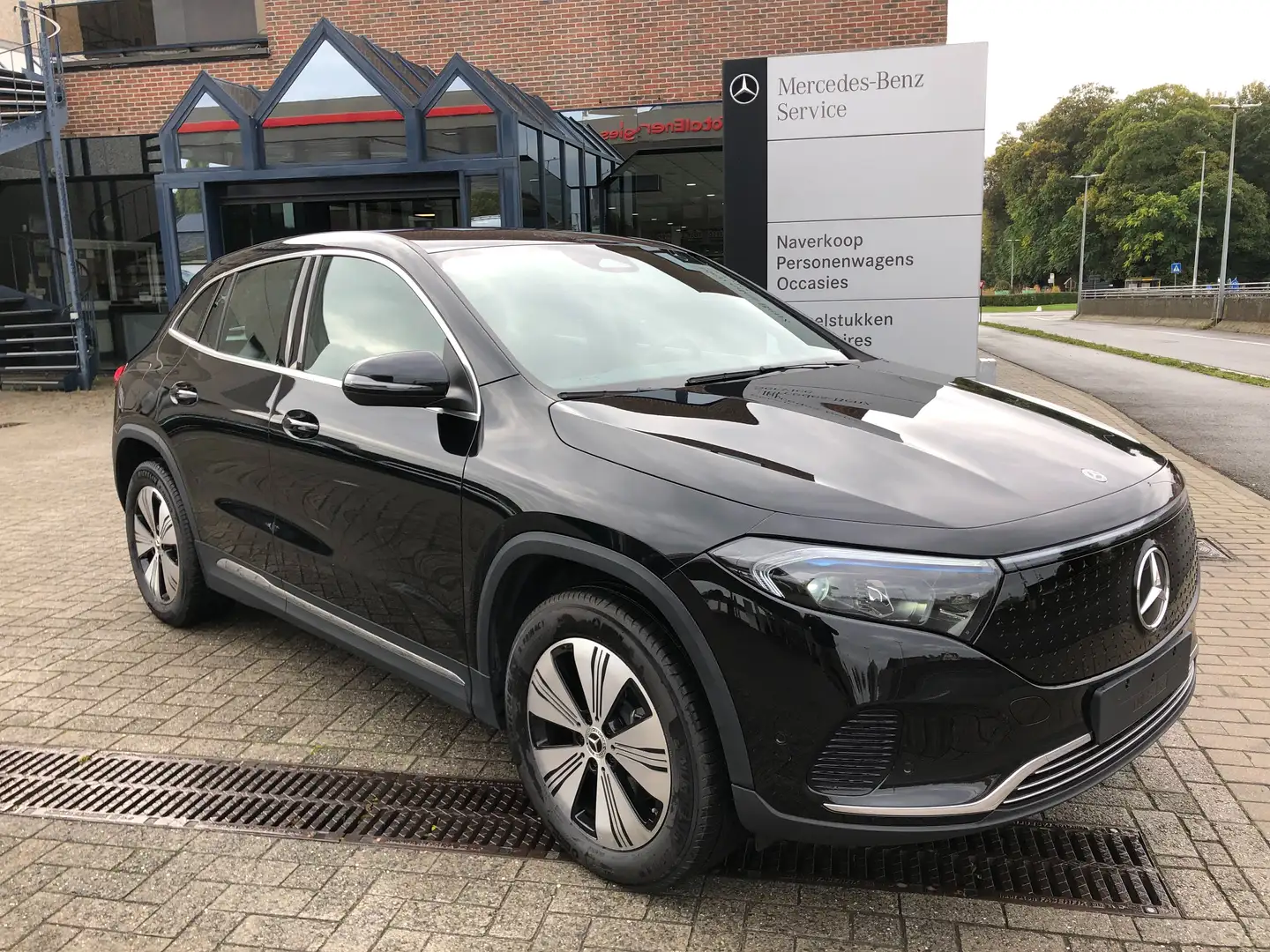 Mercedes-Benz EQA 350 4Matic Progressive Directiewagen Noir - 1