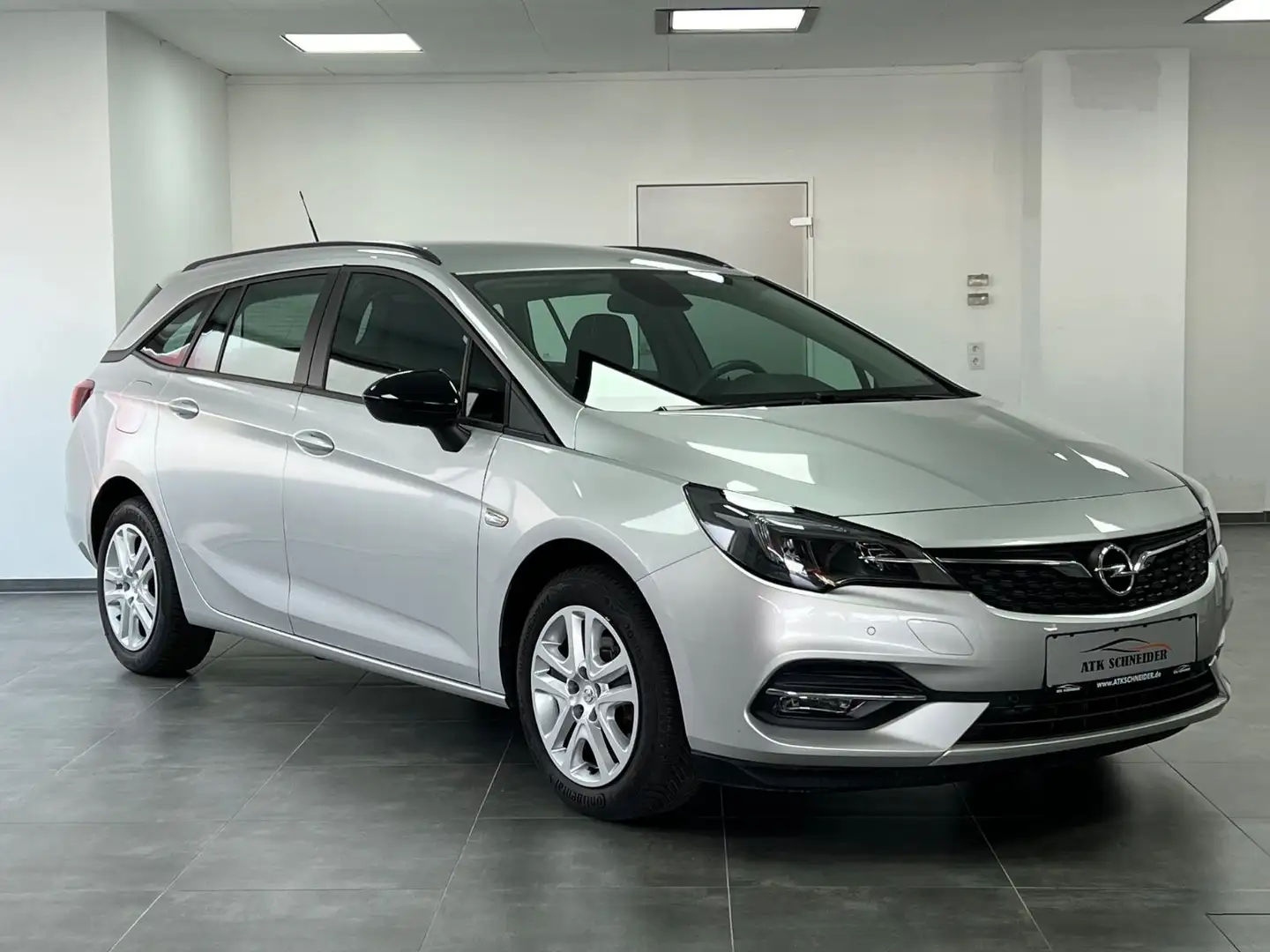 Opel Astra K Sports Tourer Edition/NAV/KAM/CARPLY/SHZ Silber - 1