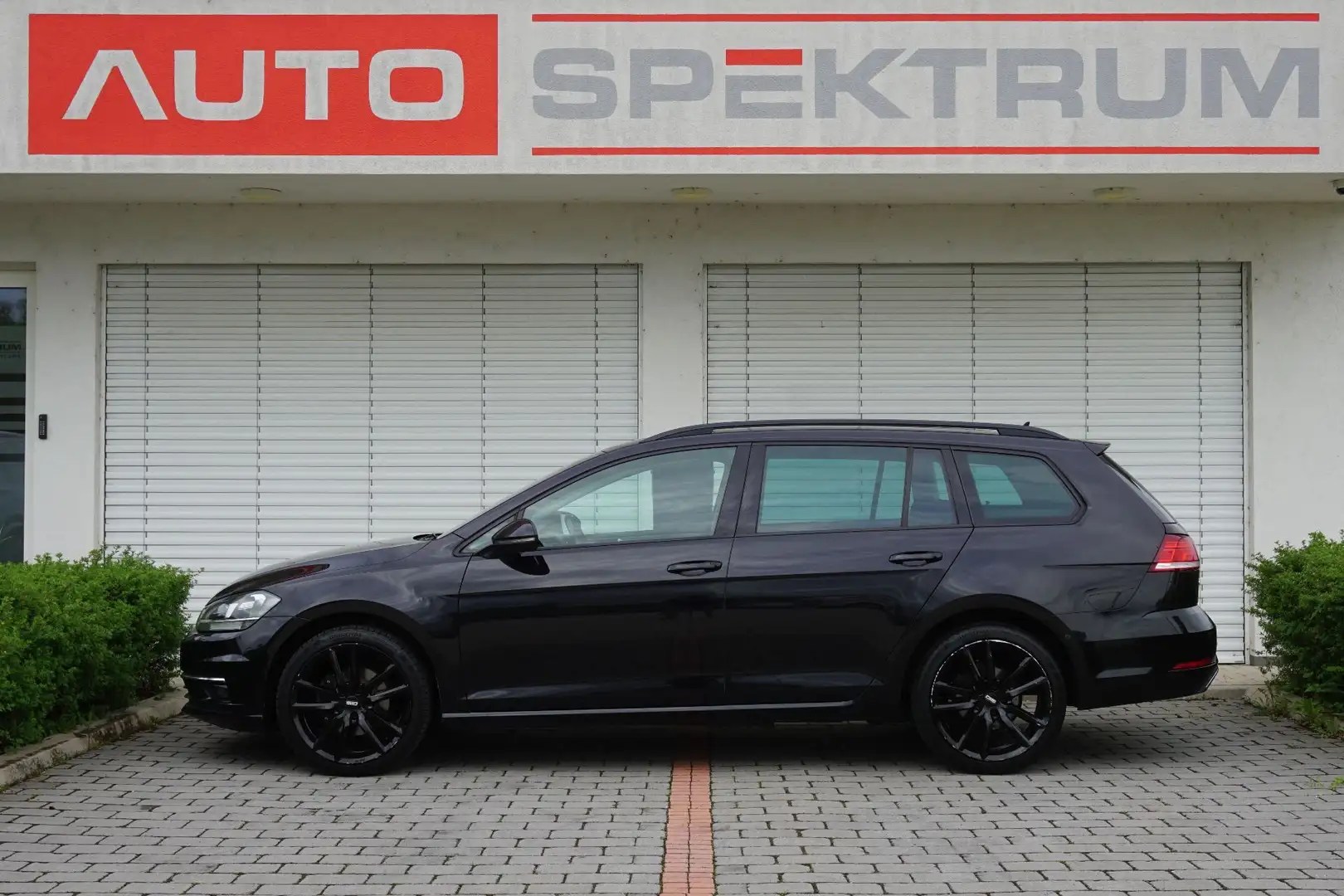 Volkswagen Golf Variant Comfortline TDI DSG | € 117 mtl | AHK | ACC | Schwarz - 2