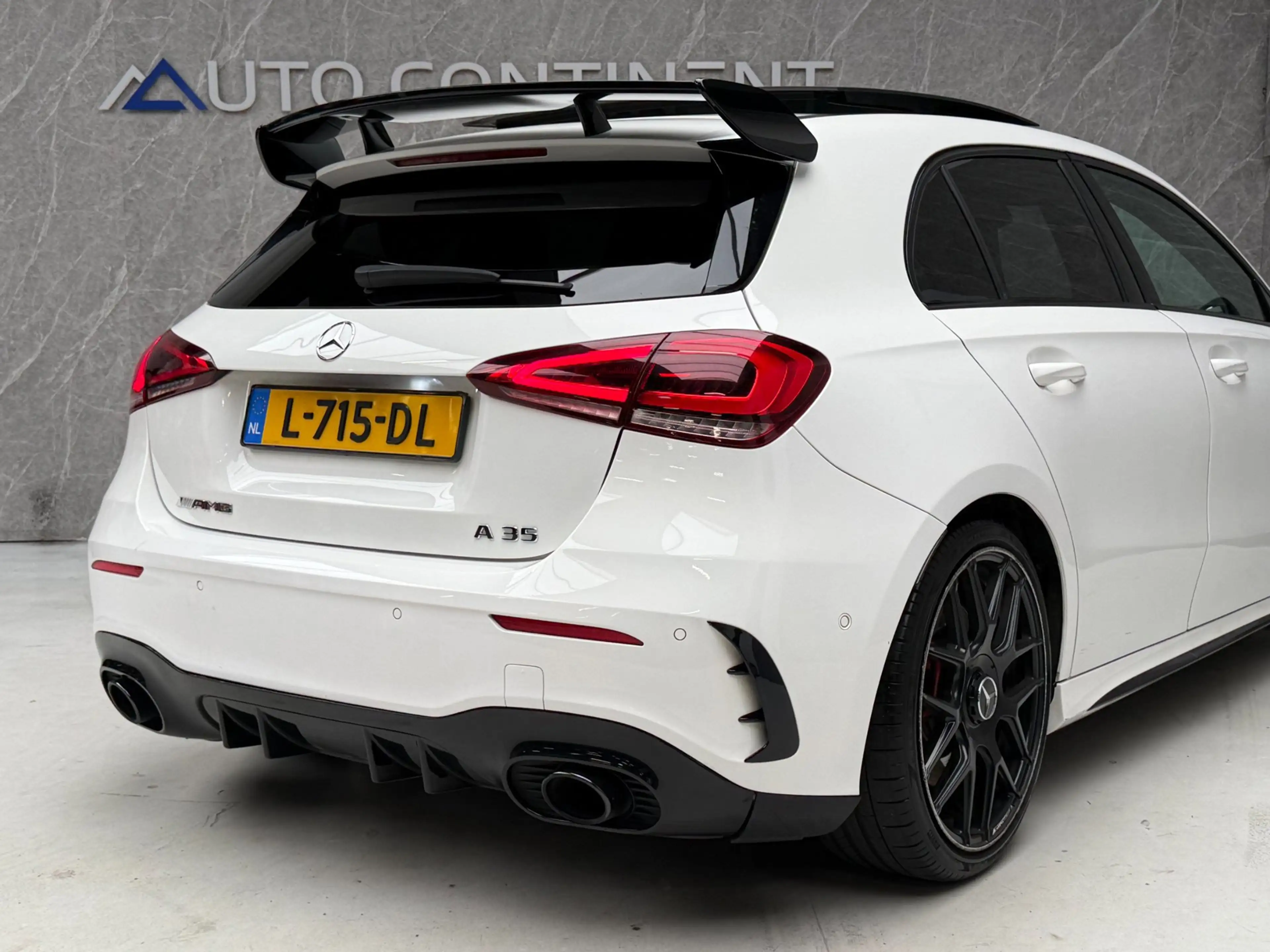Mercedes-Benz A 35 AMG 4MATIC Edition 1 306 PK / Panorama — photo 7