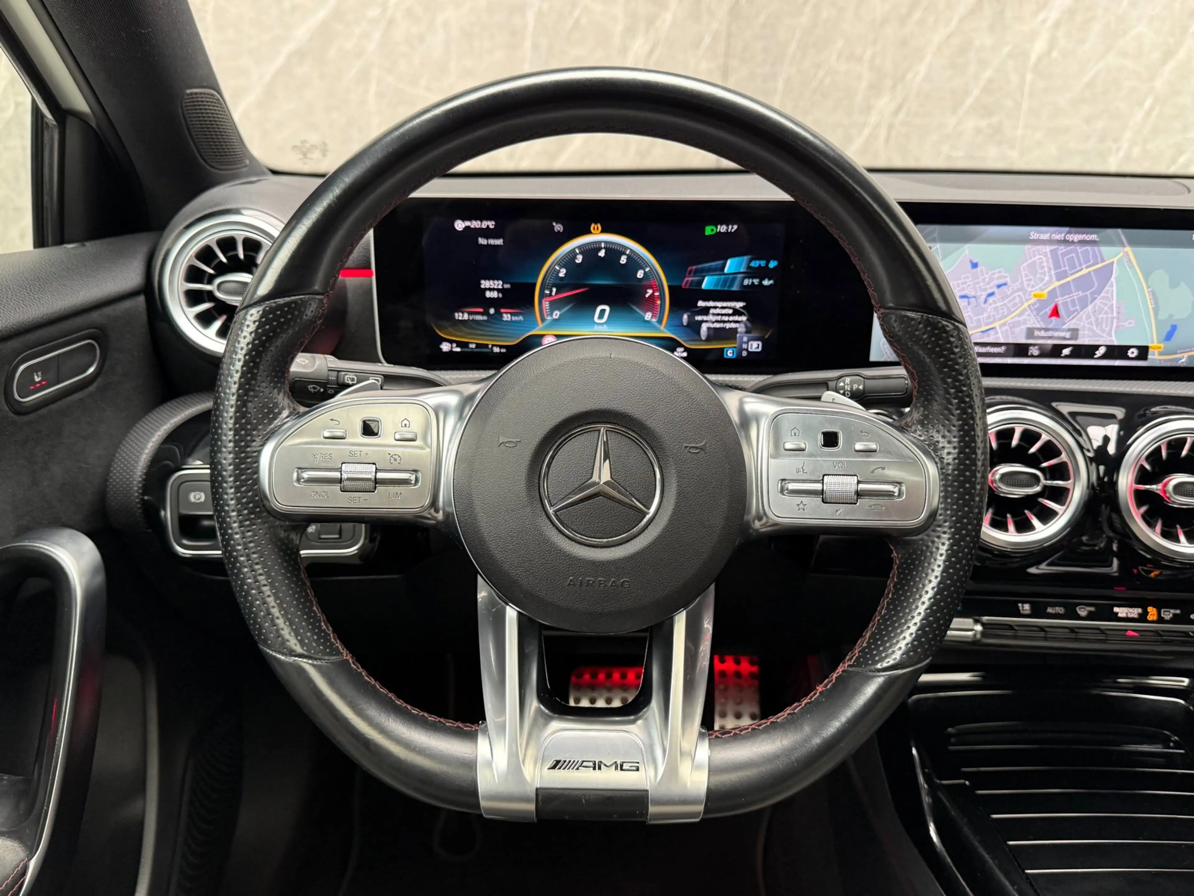 Mercedes-Benz A 35 AMG 4MATIC Edition 1 306 PK / Panorama — photo 11