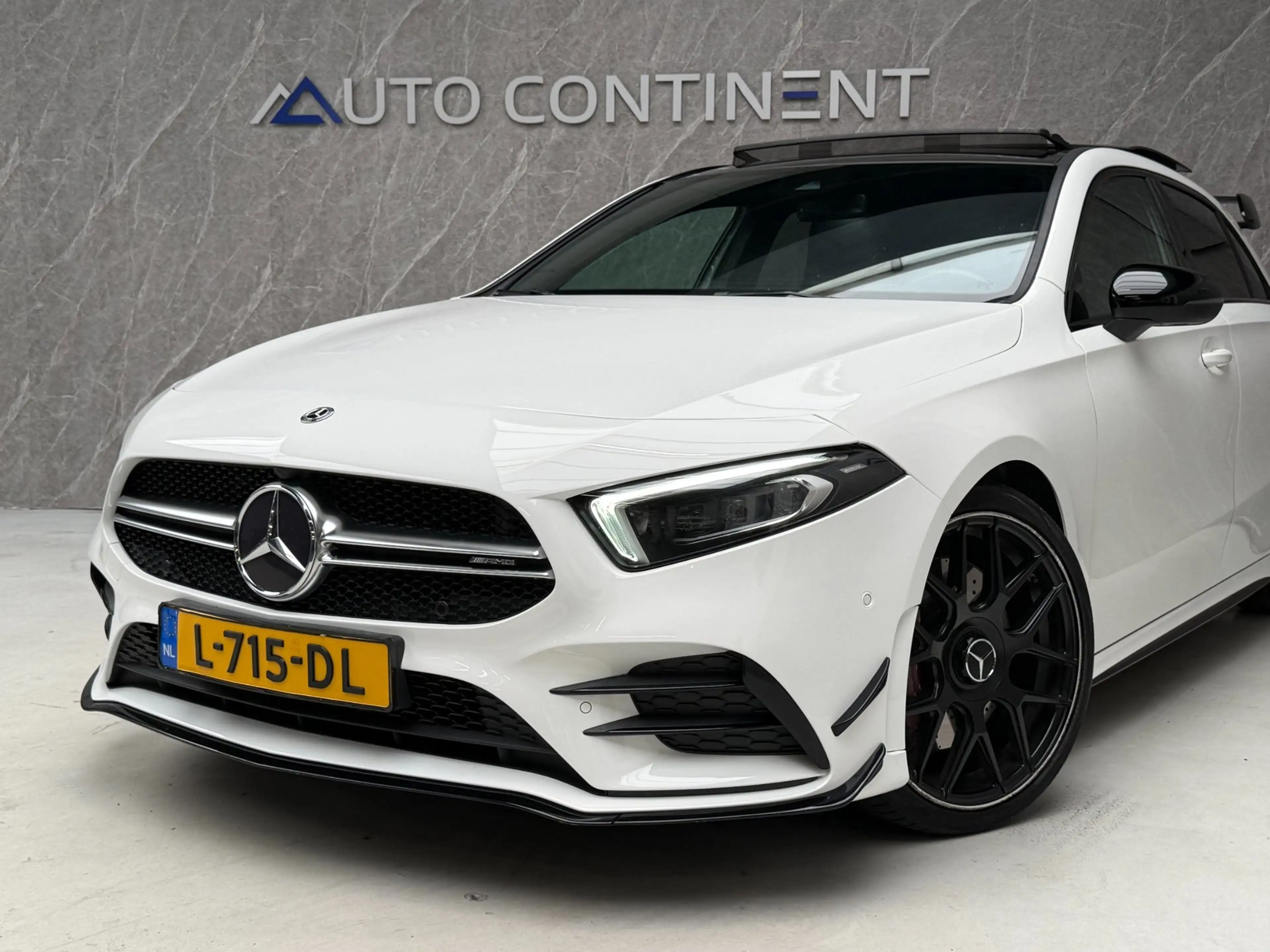 Mercedes-Benz A 35 AMG 4MATIC Edition 1 306 PK / Panorama — photo 6