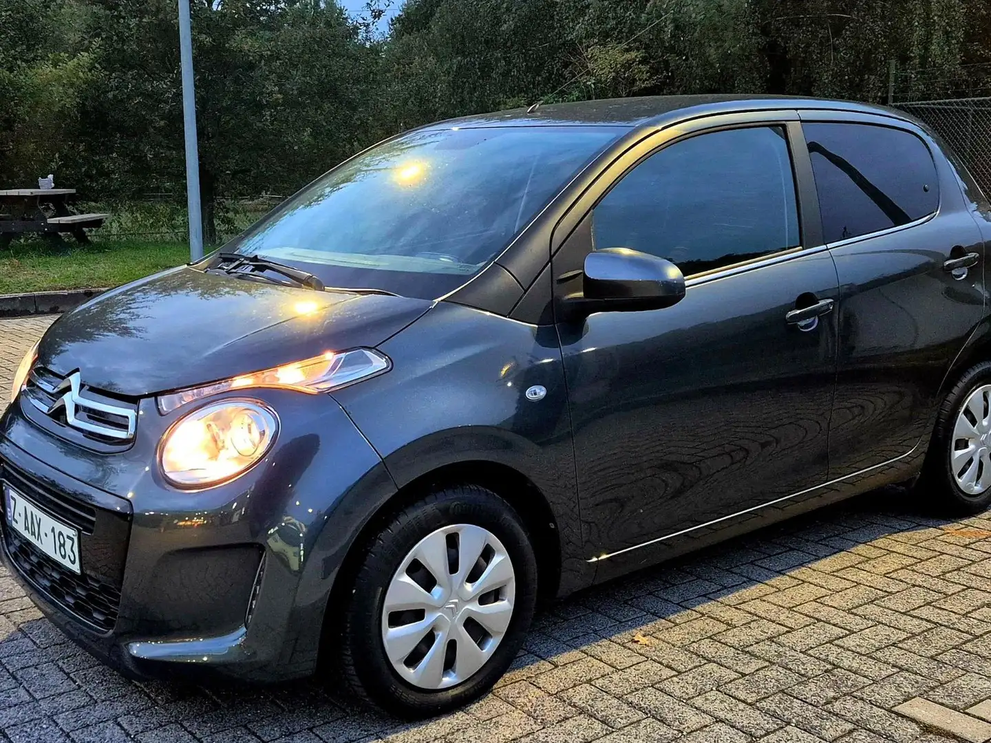 Citroen C1 C1 1.0 VTI AUTOMATIQUE Grau - 1