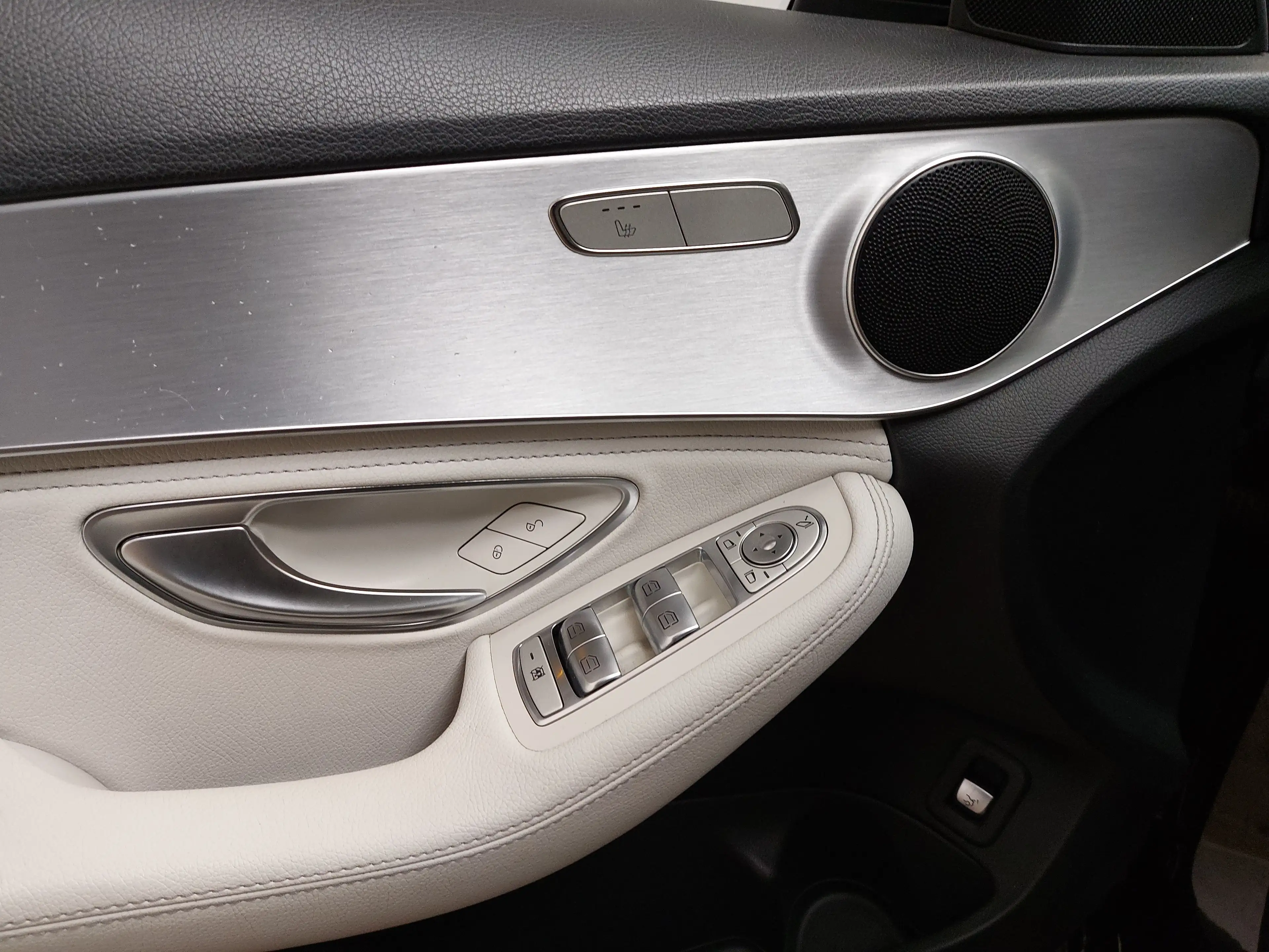 Mercedes-Benz C 220 MB C 220 d Exclusive T-Leder Navi LED PDC — photo 5