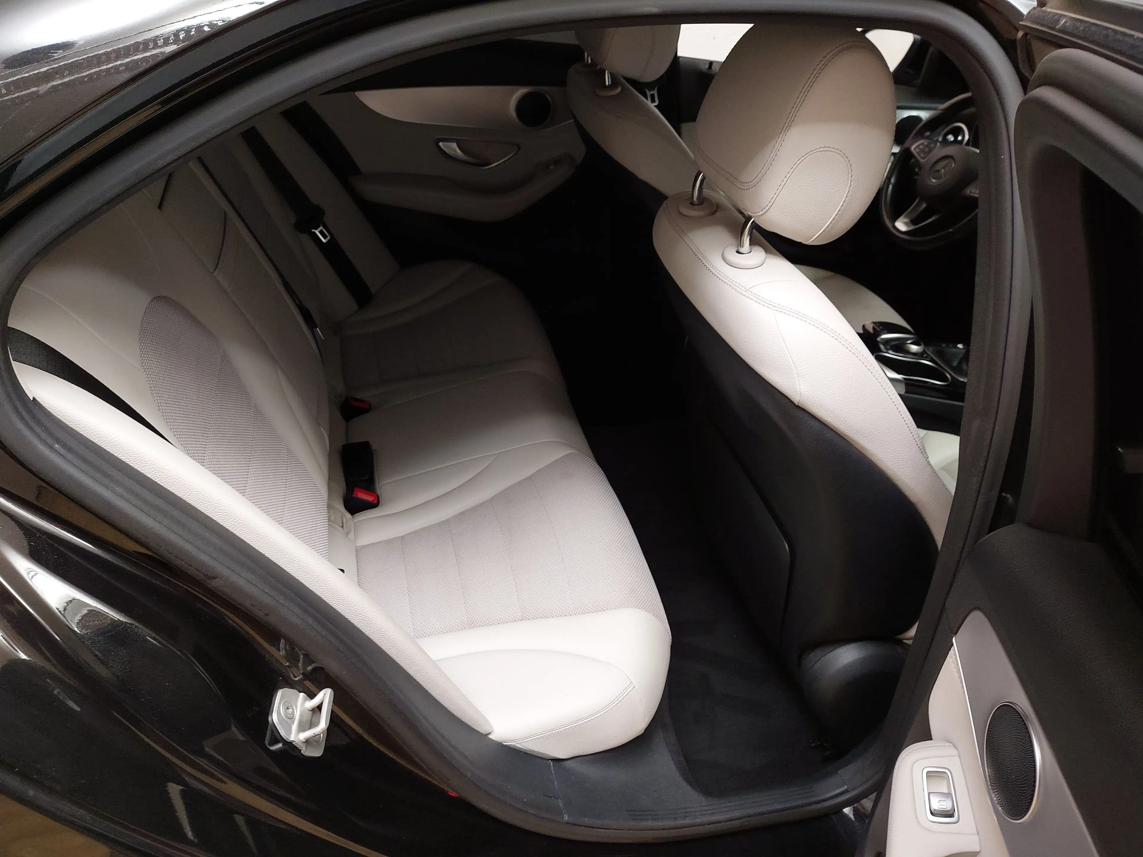 Mercedes-Benz C 220 MB C 220 d Exclusive T-Leder Navi LED PDC — photo 12