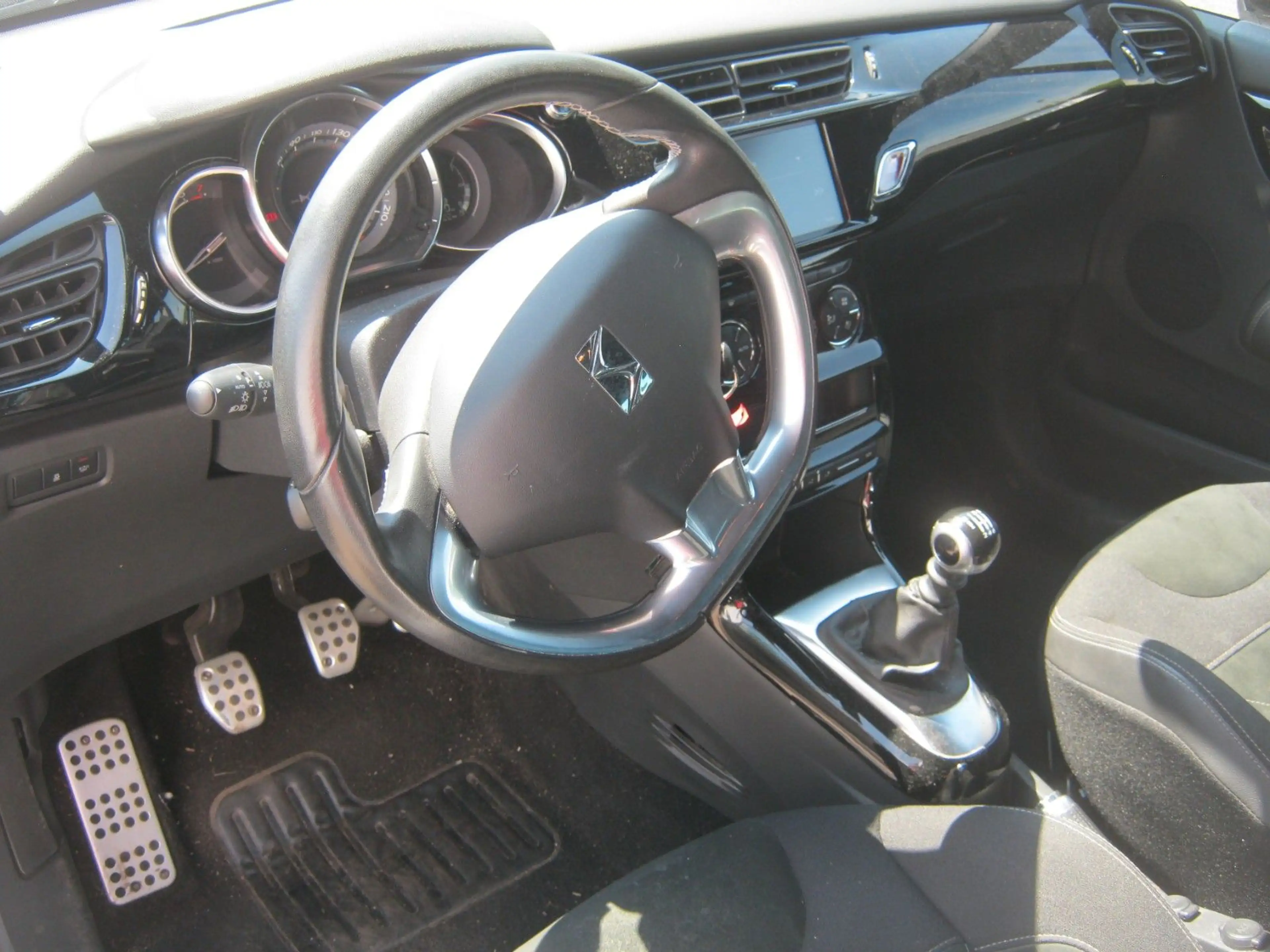 DS Automobiles DS 3 DS 3 Sport Chic,1.Hand,Scheckheft gepf. — photo 16