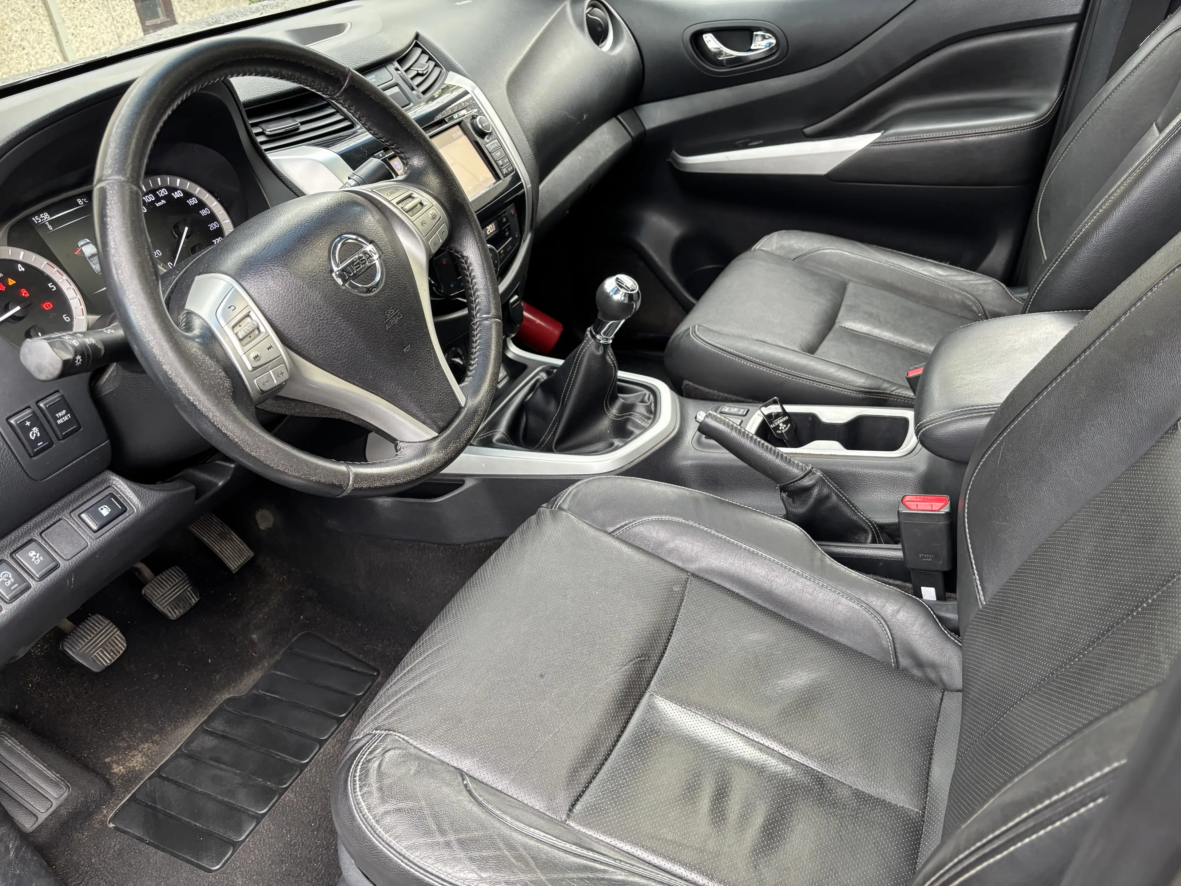 Nissan Navara 2.3 diesel 190 cv Luxury full options TVAC — photo 14