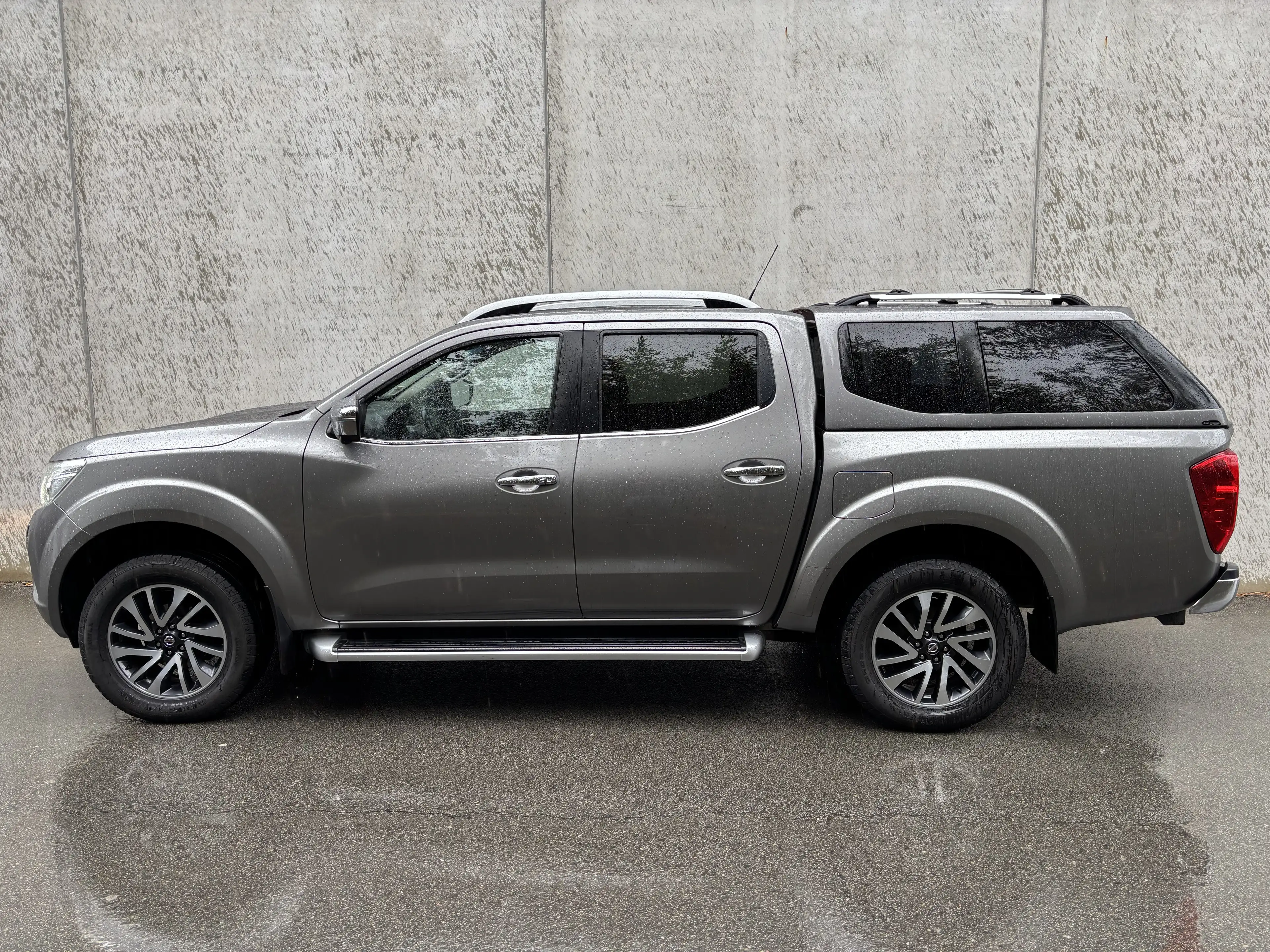 Nissan Navara 2.3 diesel 190 cv Luxury full options TVAC — photo 4