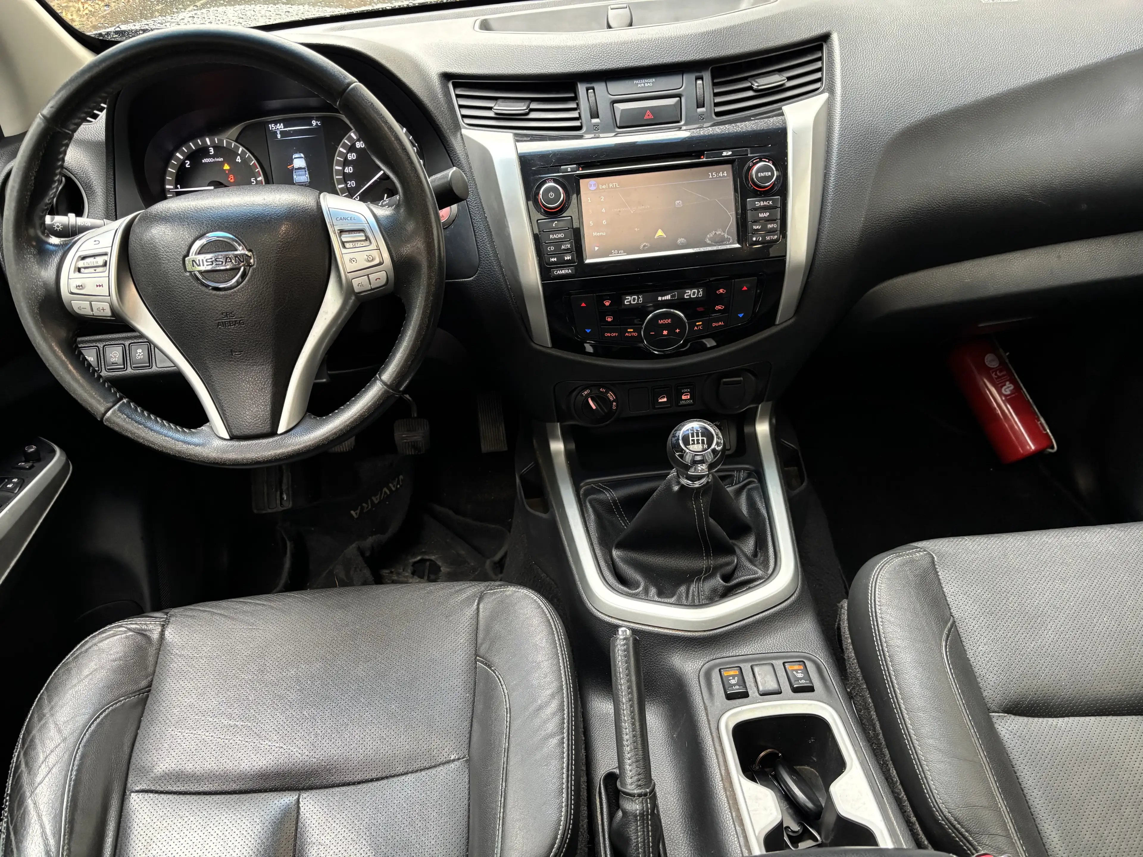 Nissan Navara 2.3 diesel 190 cv Luxury full options TVAC — photo 10