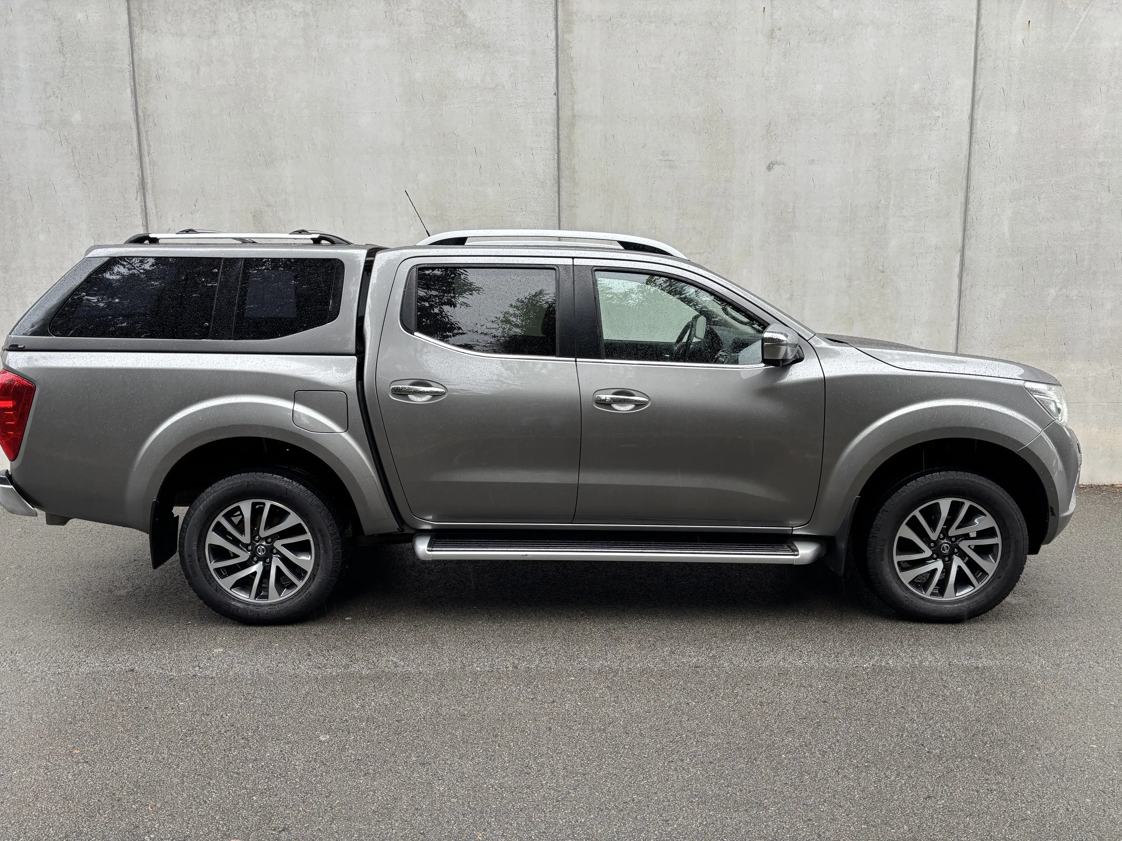 Nissan Navara 2.3 diesel 190 cv Luxury full options TVAC — photo 5