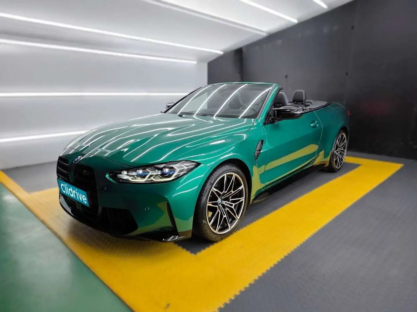 BMW M4 Cabrio Competition xDrive Verde - 2