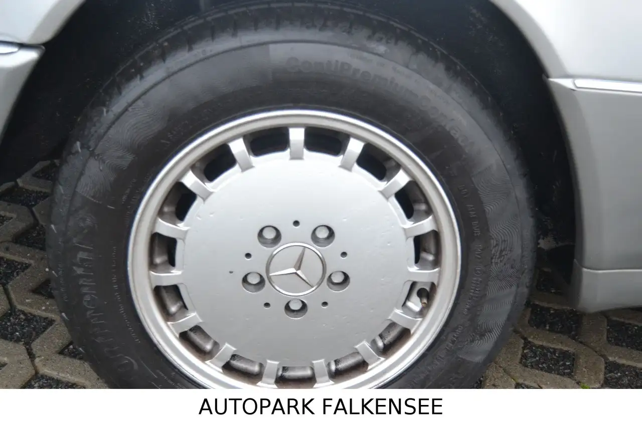 Mercedes-Benz 230 CE H-KENNZEICHEN OLDTIMER AUTOMATIK, foto 12