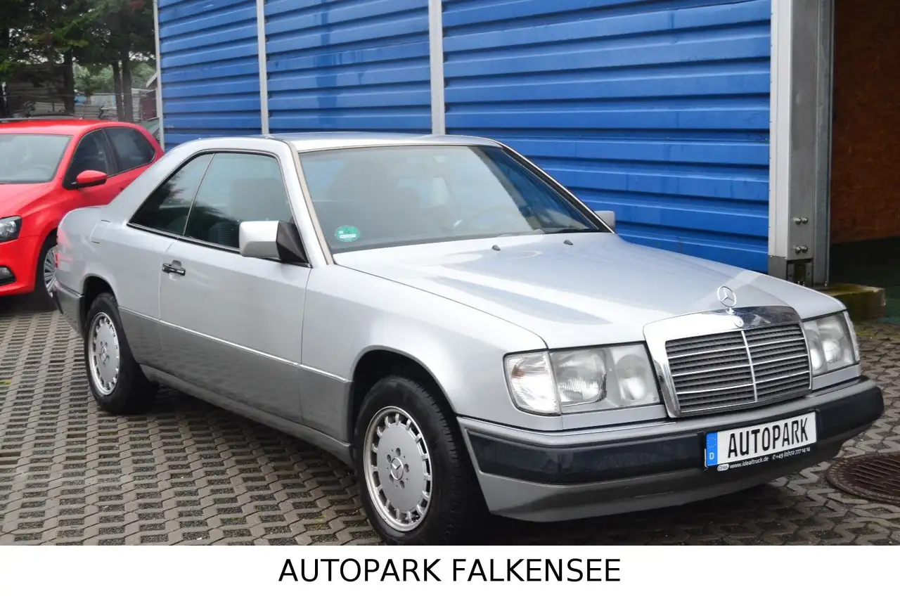 Mercedes-Benz 230 CE H-KENNZEICHEN OLDTIMER AUTOMATIK, foto 10