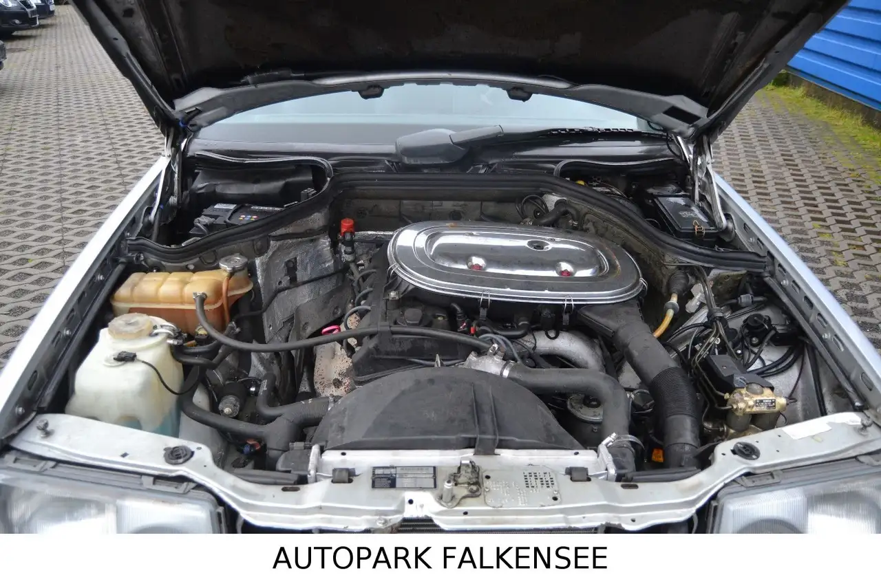 Mercedes-Benz 230 CE H-KENNZEICHEN OLDTIMER AUTOMATIK, foto 5