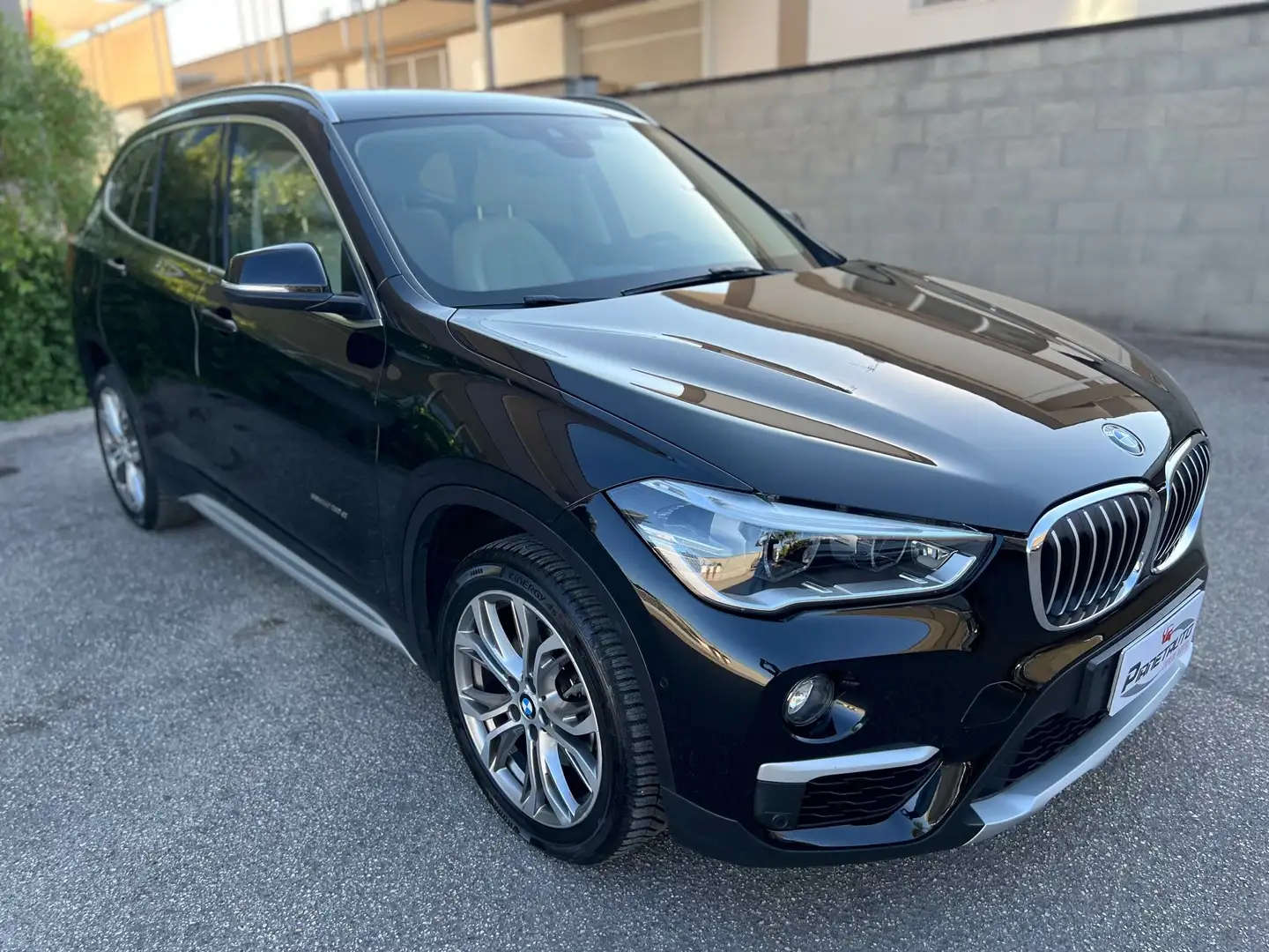BMW X1 sdrive18d xLine AUTOM. NAVI/PELLE/PD PERFETTA!! Nero - 1