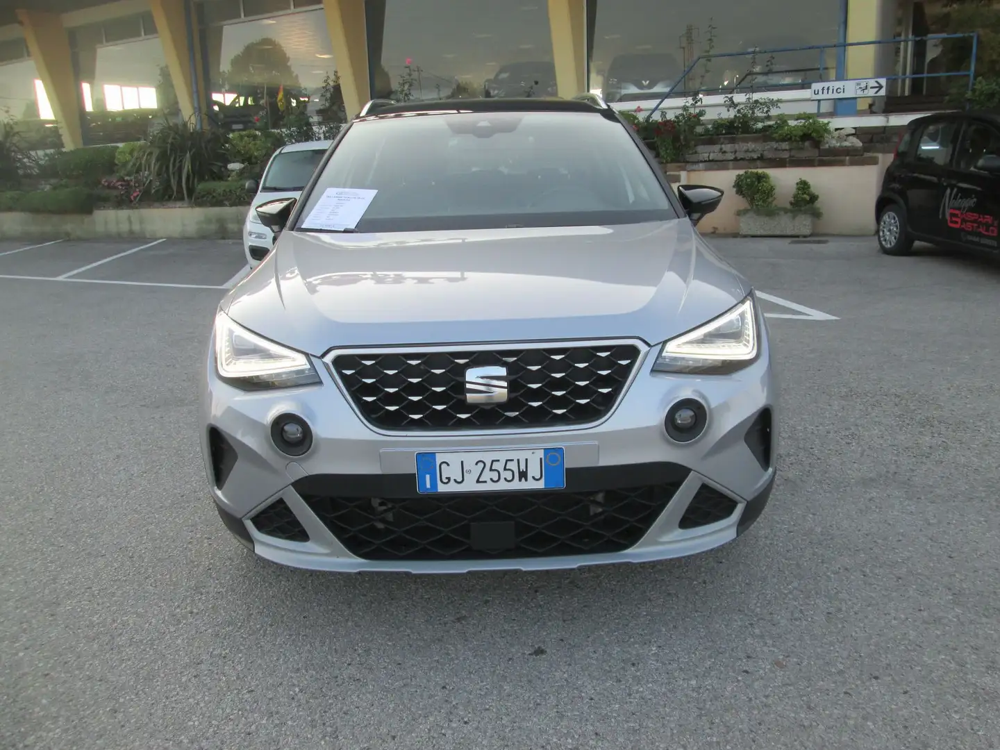 SEAT Arona 1.0 EcoTSI Xperience Grigio - 2