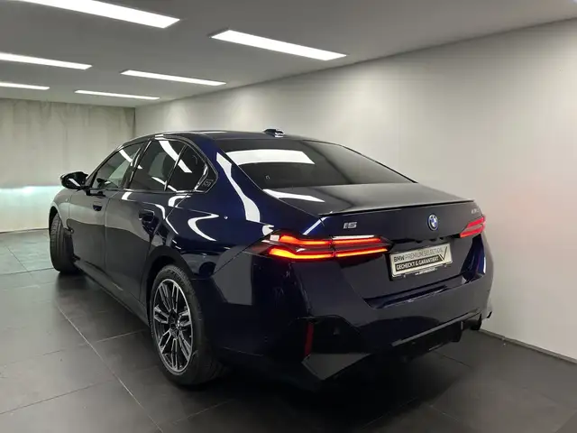 BMW I5 view 10