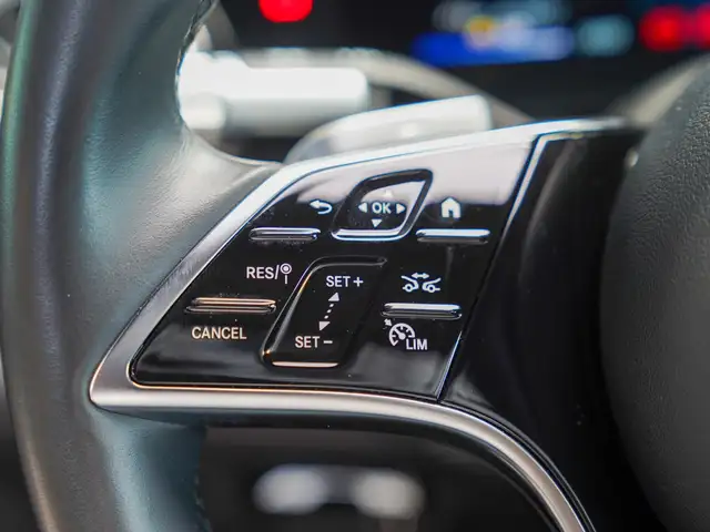Mercedes-Benz Eqs view 22