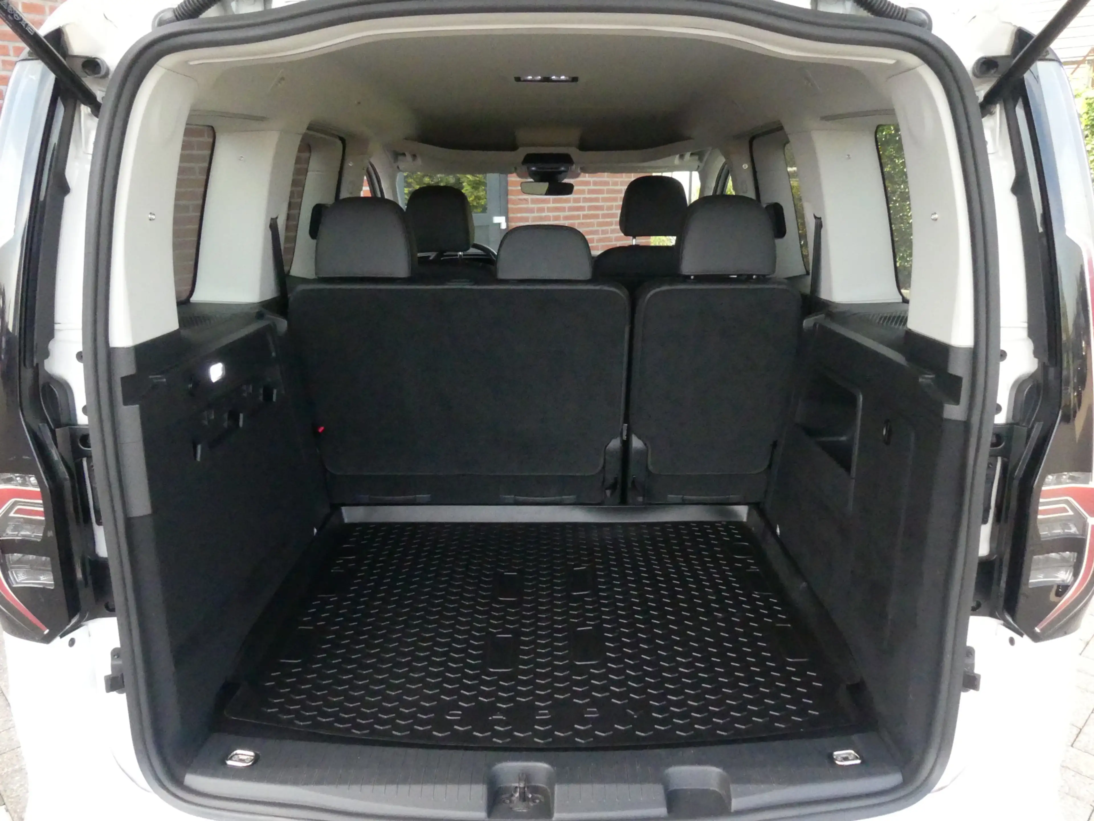 Volkswagen Caddy 1.5 TSI Full led / Virtual cockpit / Trekhaak — photo 10