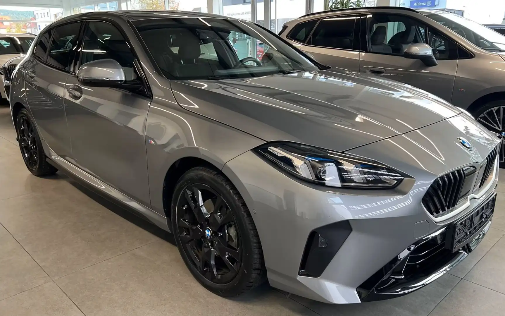 BMW 118 118d MSport auto 2024 KAMERA LED APPLECAR Argent - 2