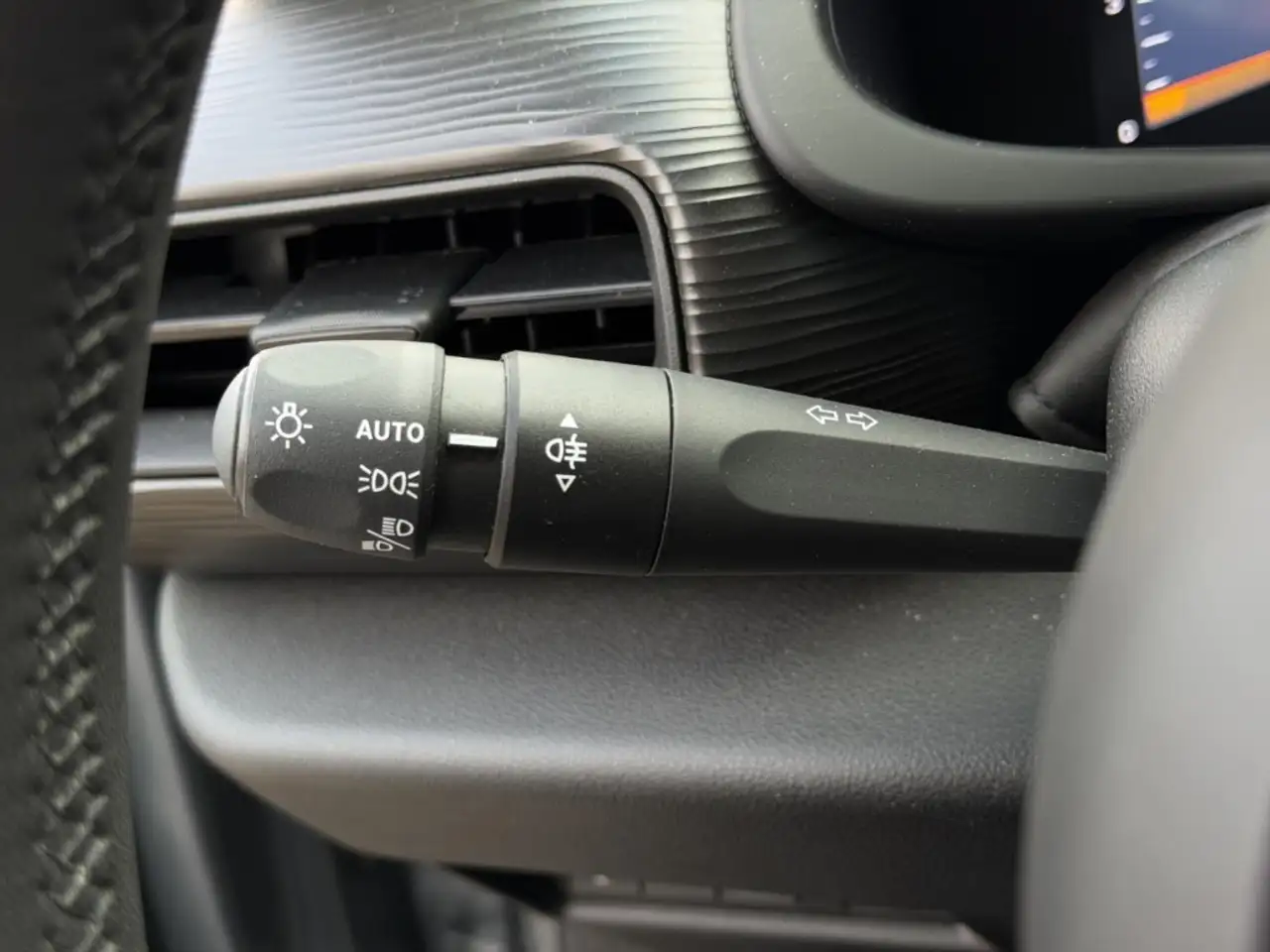 Jeep Avenger Altitude 1.2 °LED°ACC°Navi°RFK°AAC°SHZ°, миниатюра 12