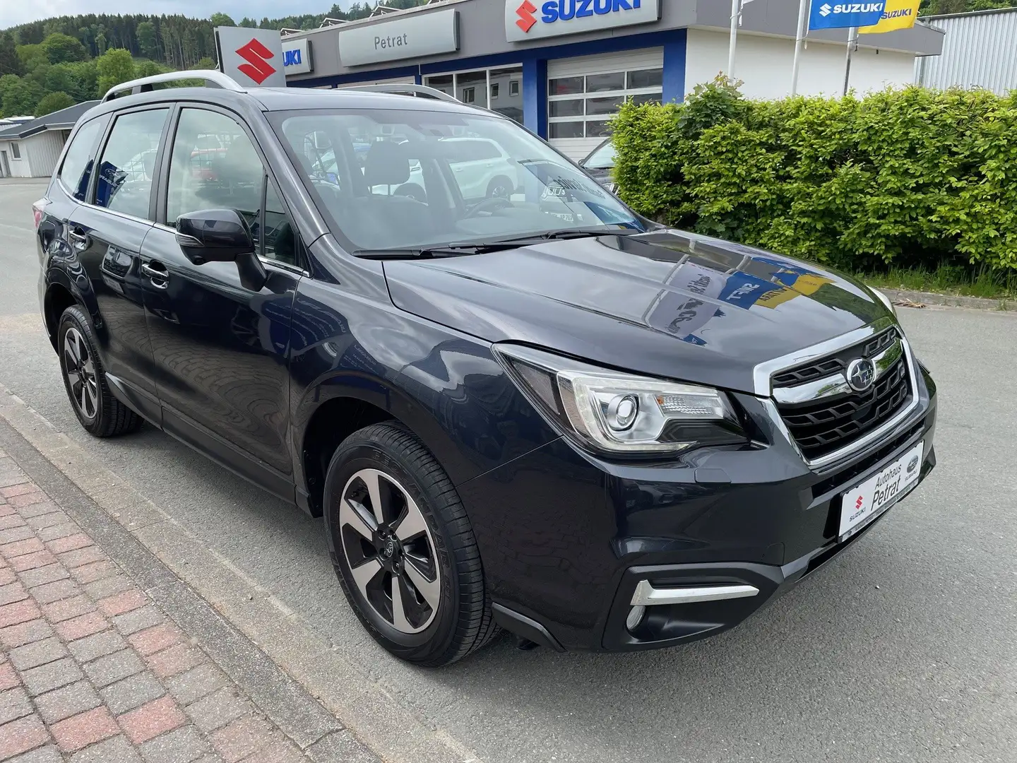Subaru Forester 2.0X Lineartronic Exclusive+ Grijs - 2