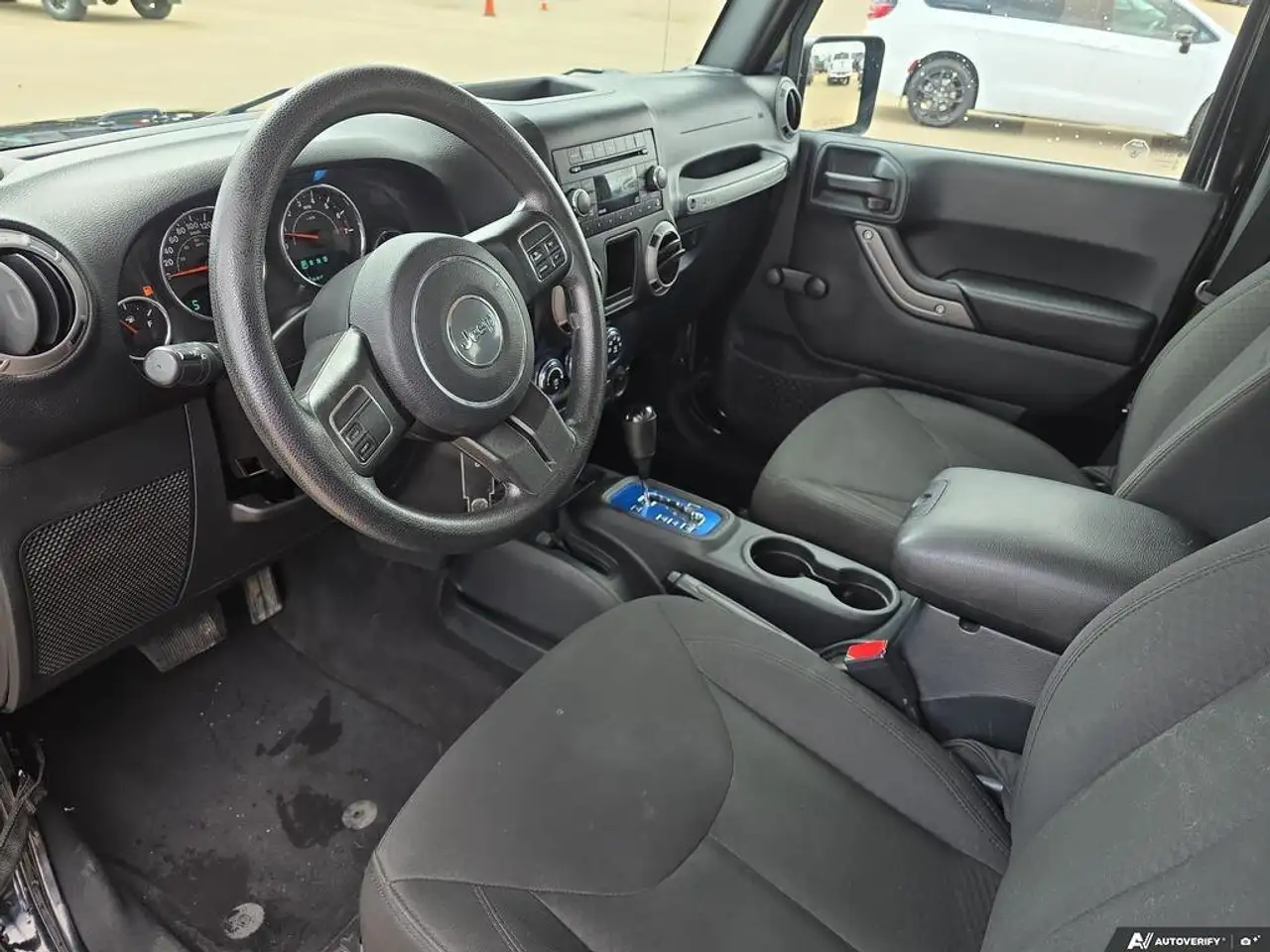 Jeep Wrangler снимка Jeep Wrangler