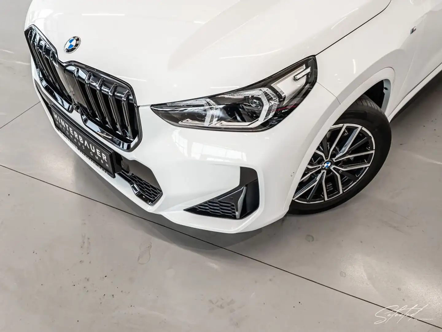 BMW X1 23d xDrive M-SPORT *AHK*LED*LNP: € 67.880,- Bianco - 2