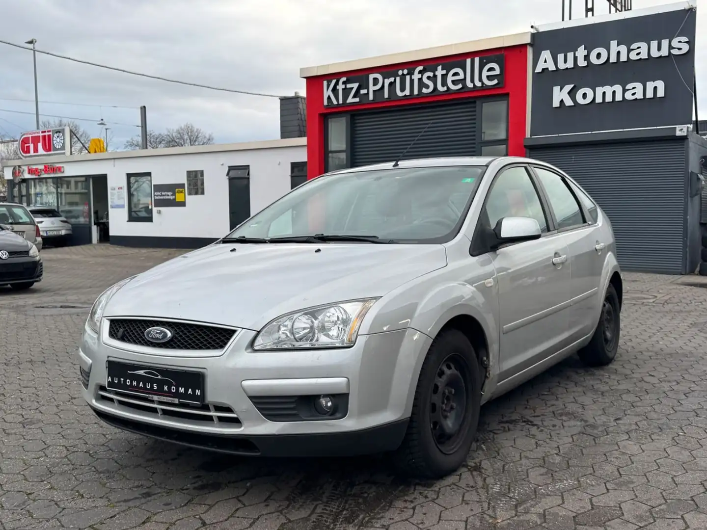 Ford Focus Lim.Style 1.8 *TÜV*KLIMA*SiHz*TEMPOMAT*AUX Argent - 1