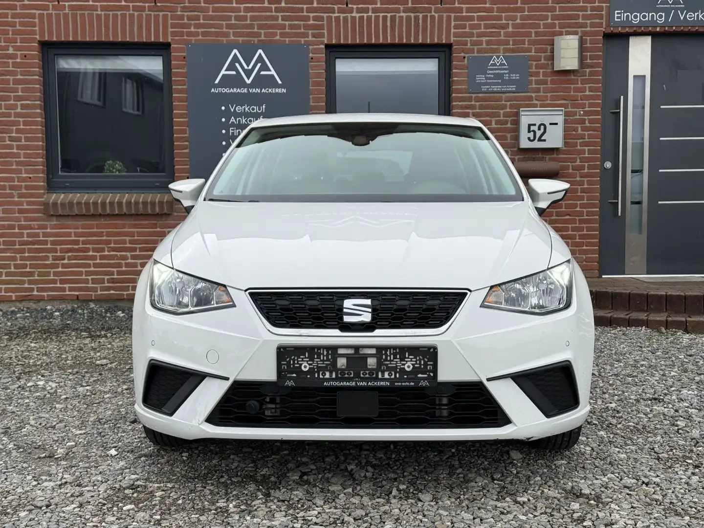 SEAT Ibiza 1.0 TSI DSG "Style" Klima Alu SHZ Weiß - 2