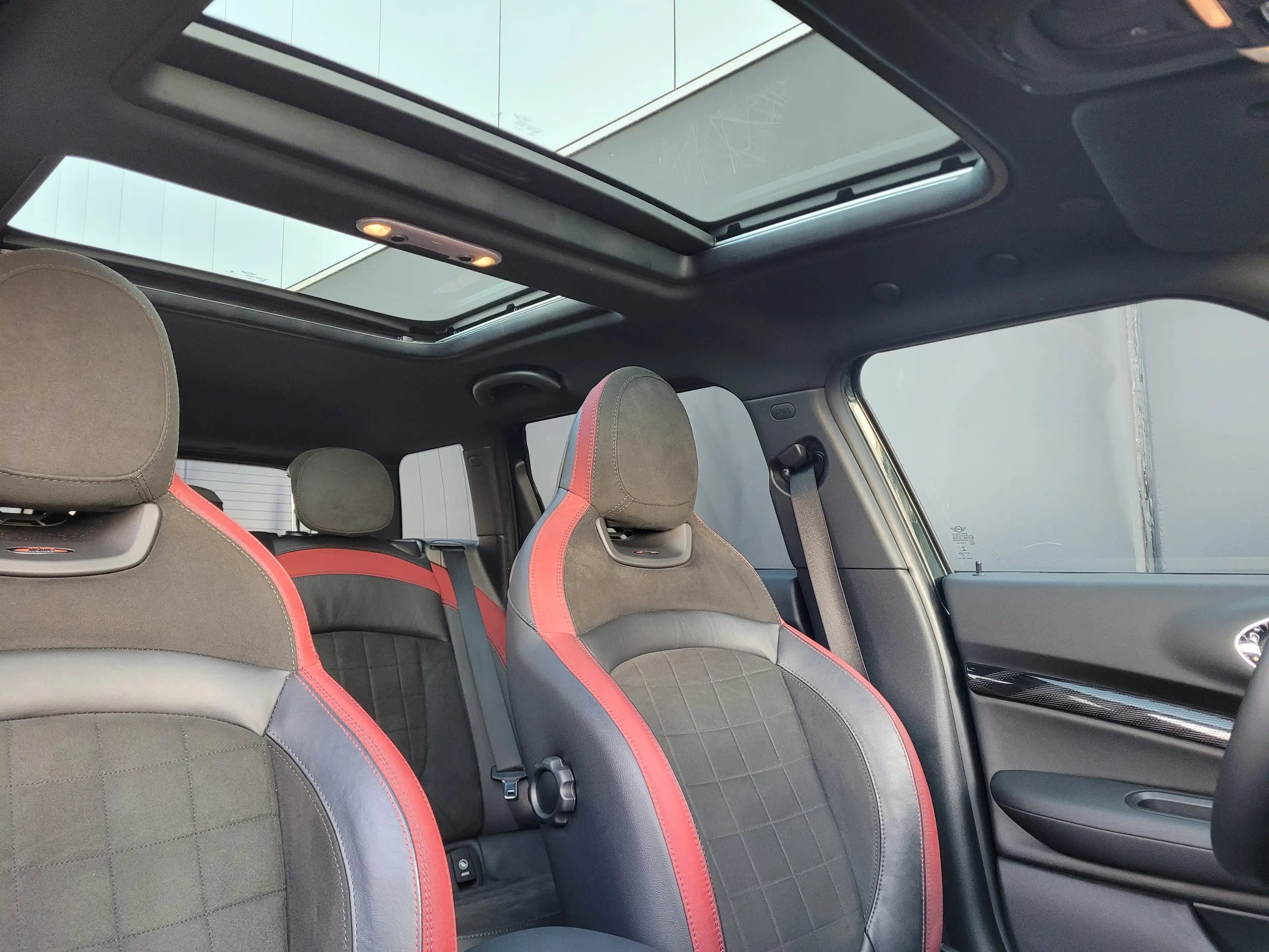 MINI Cooper S Clubman 2.0  ALL4 JOHN COOPER WORKS *HK SOUND*PANO*HUD*ACC — photo 15