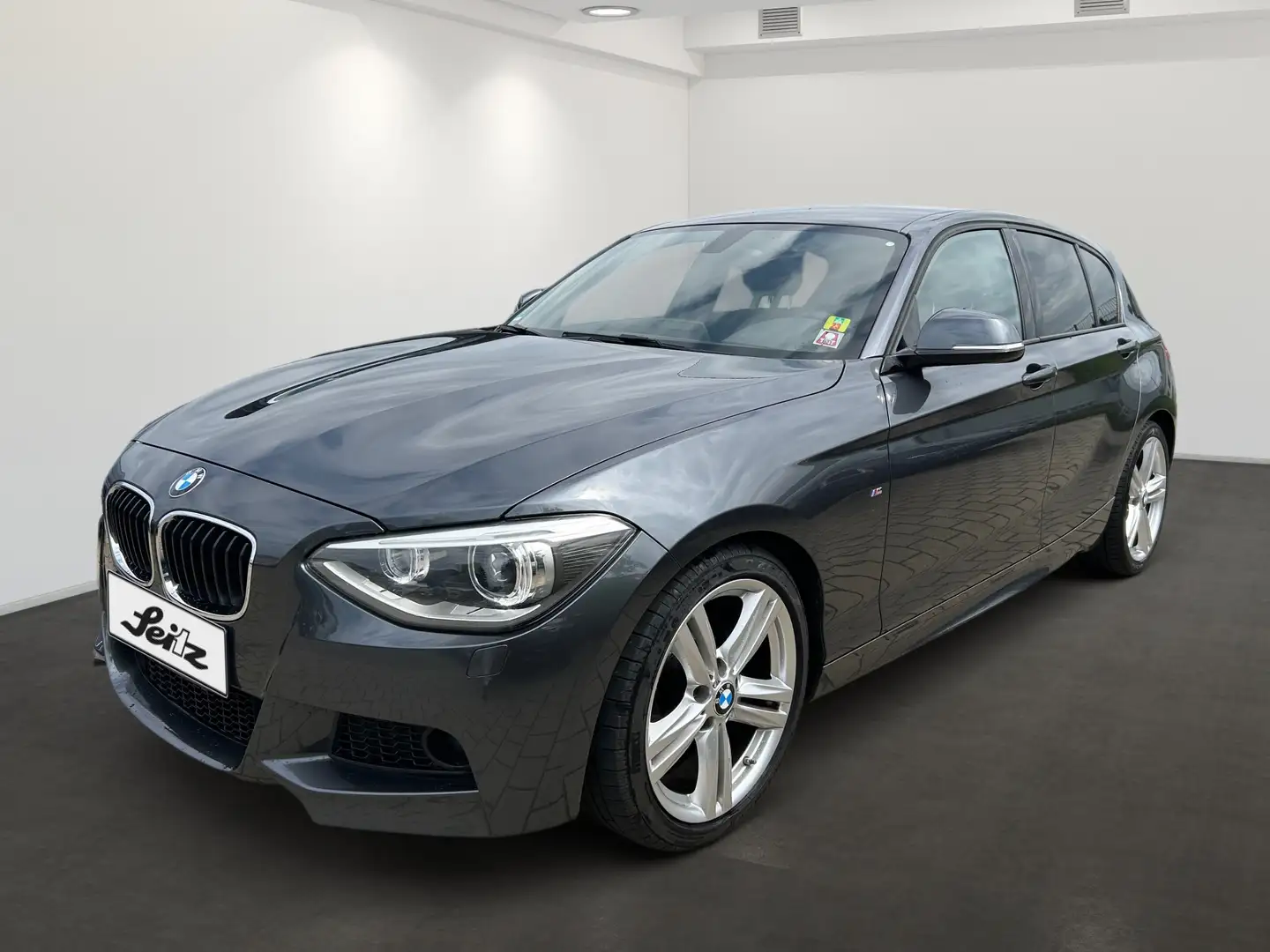 BMW 116 i M-Paket. Xenon. Einparkhilfe. Top Zustand Grau - 2