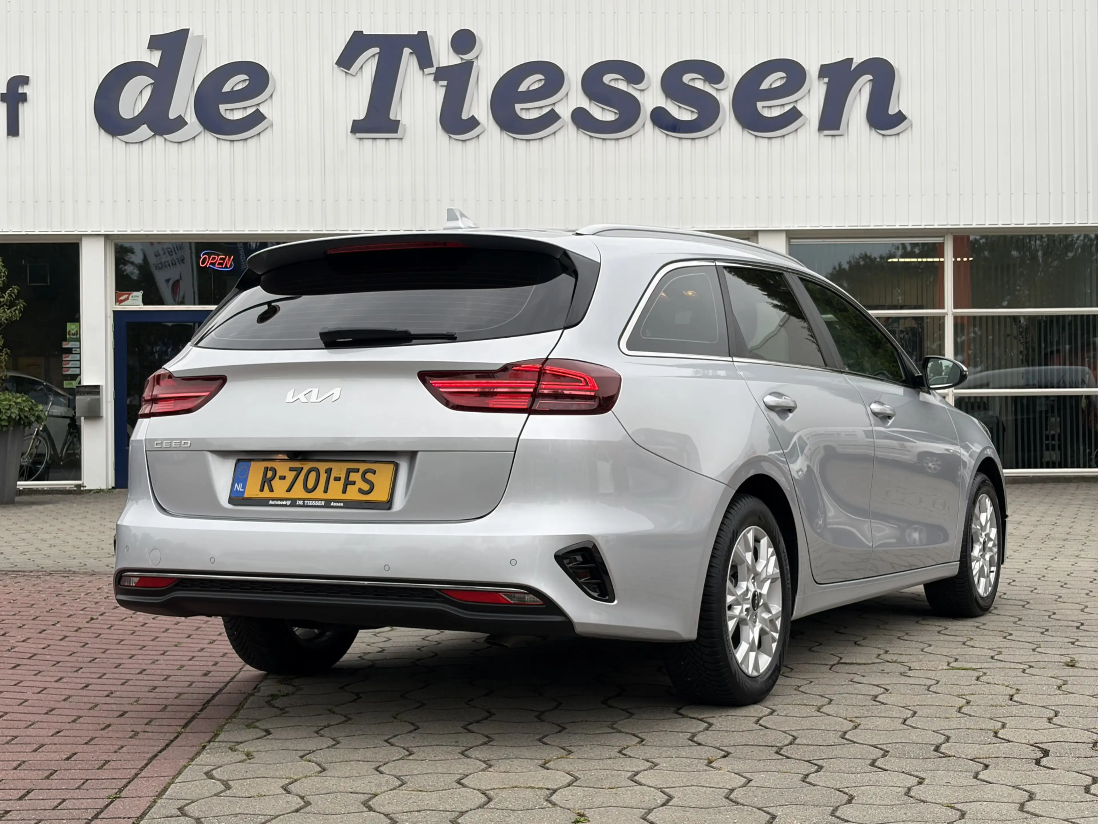 Kia Ceed SW / cee'd SW Sportswagon 1.0 T-GDi DynamicLine | Camera | Carpl — photo 4