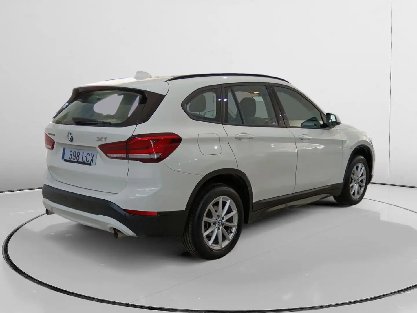 BMW X1 sDrive 18dA Blanc - 2