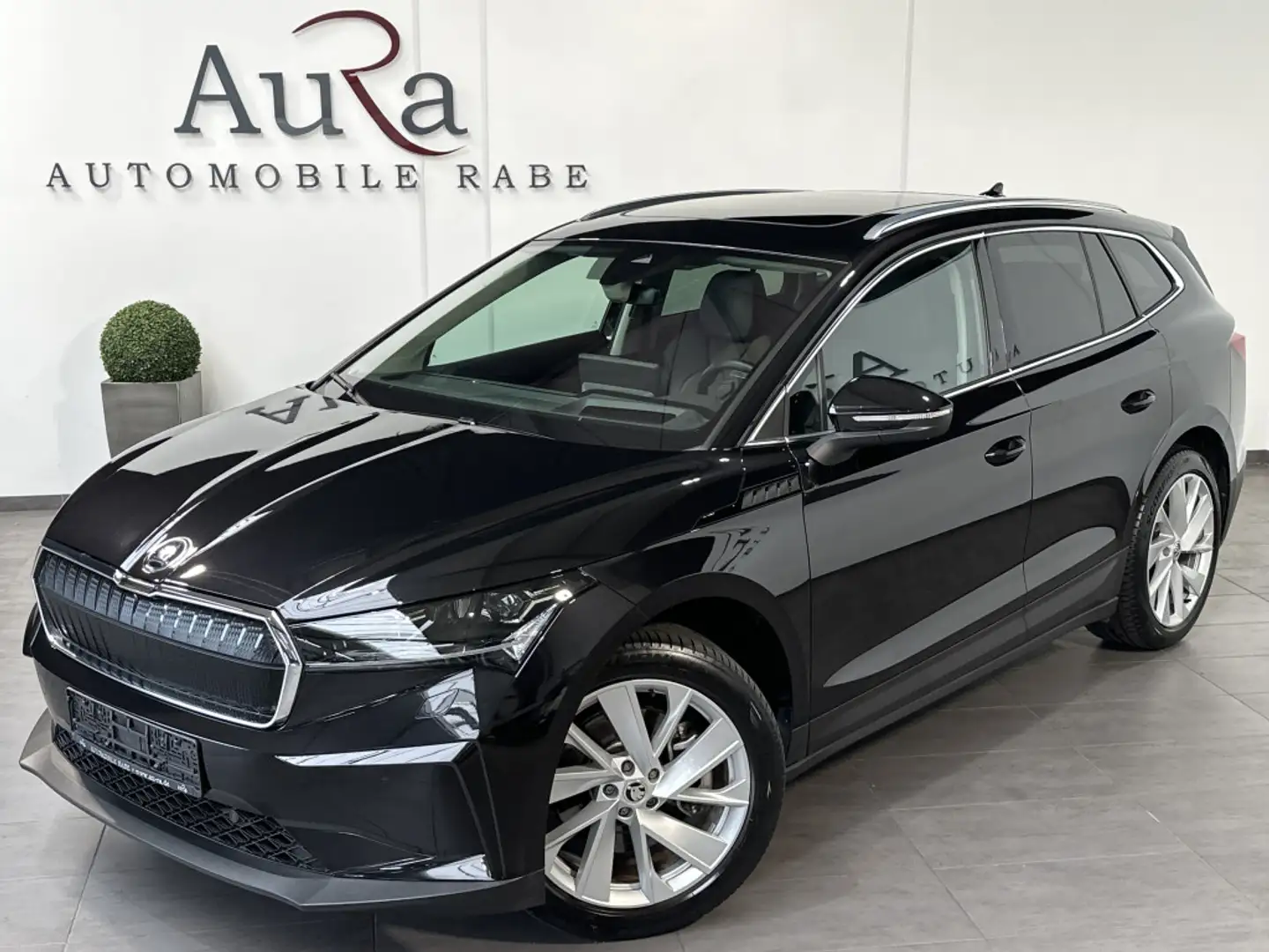 Skoda Enyaq iV 80 Suite NAV+LED+AHK+PANO+20ZOLL+KAMERA Negru - 2